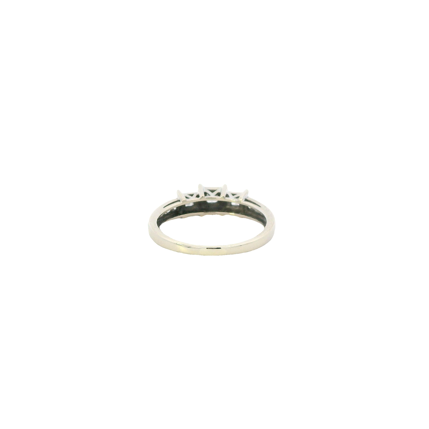 14K White Gold Women's Diamond Ring - 0.22ct