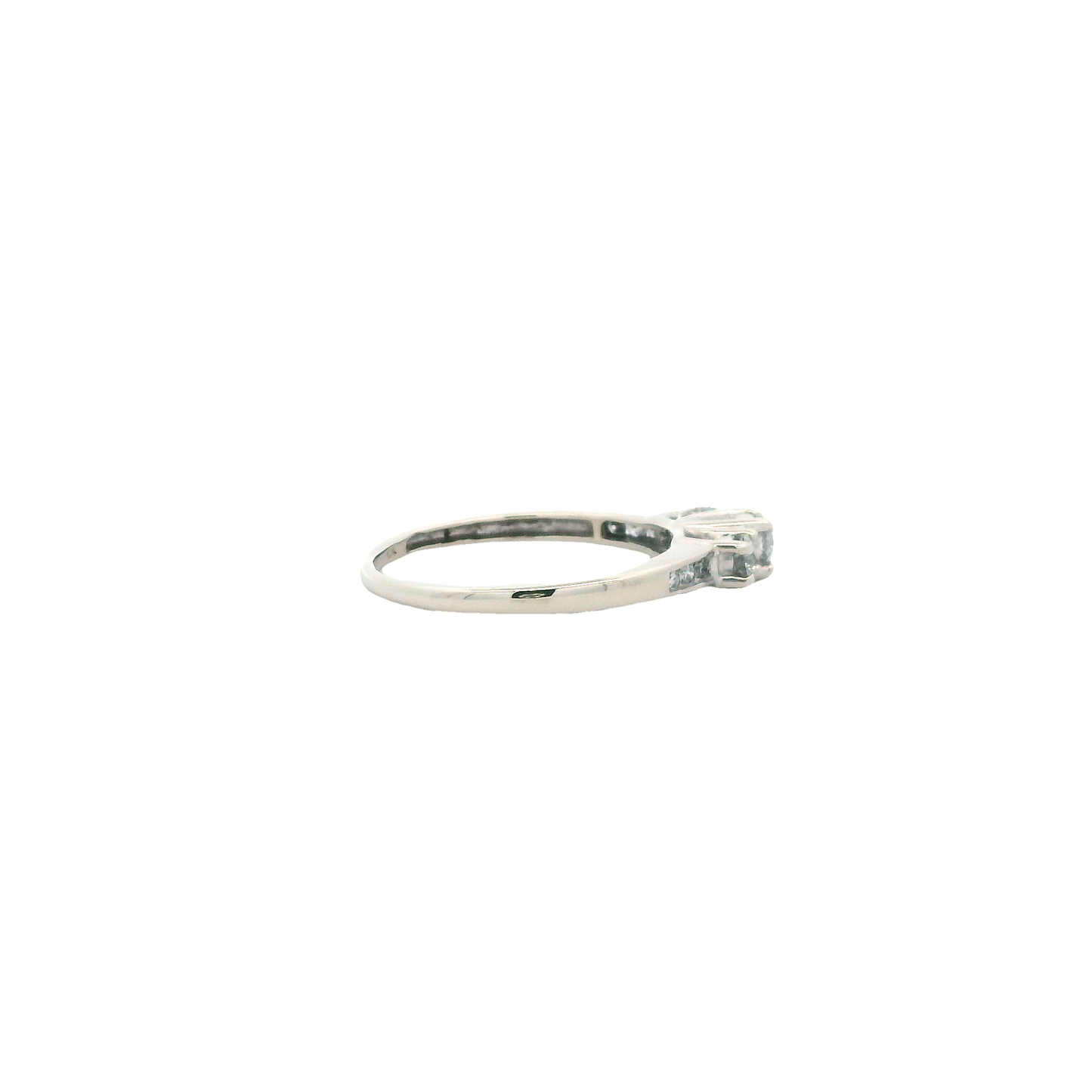 10K White Gold Diamond Ring - 0.46ct