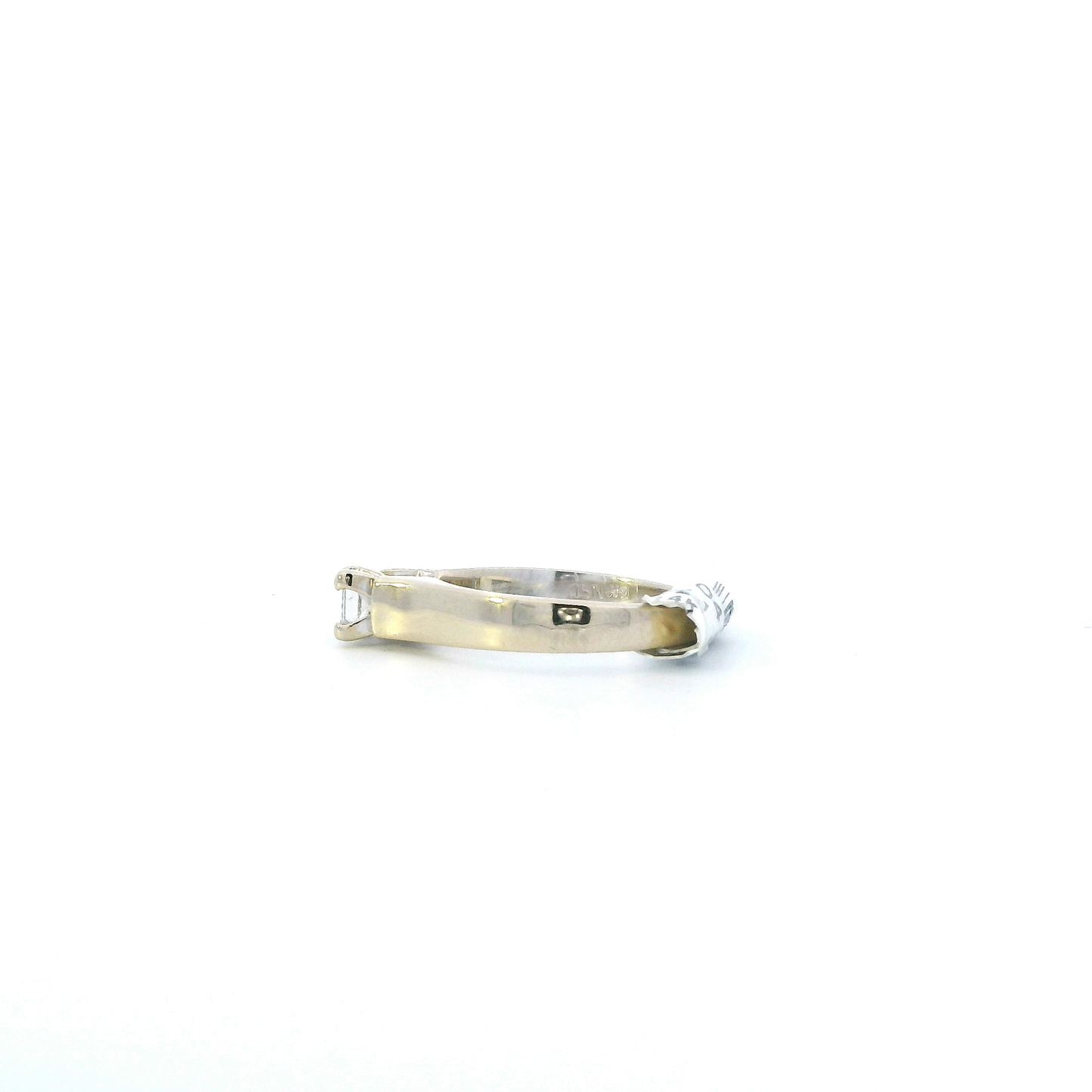 14K White Gold Solitaire Diamond Womens Ring - 0.30ct