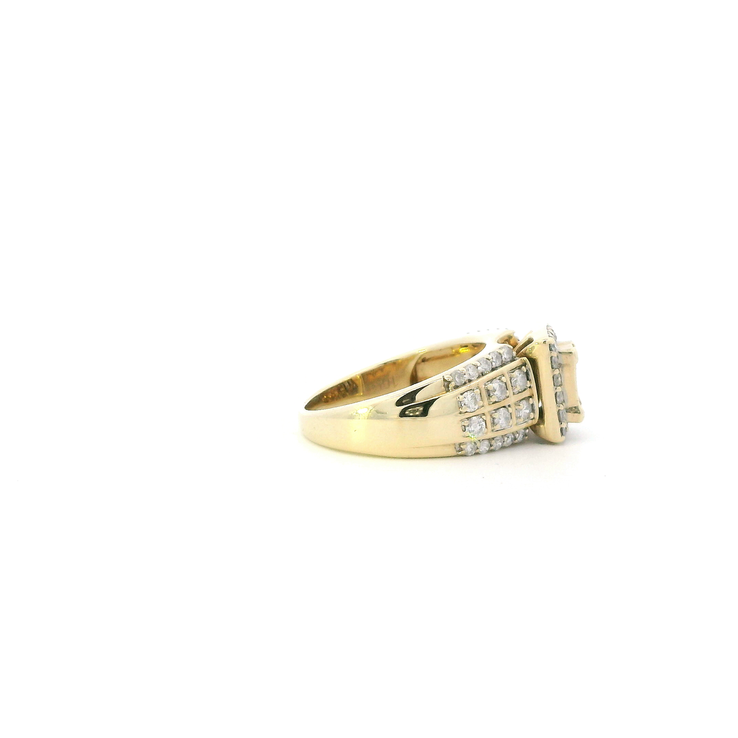 10K Yellow Gold Women's Diamond Ring - 0.75ct