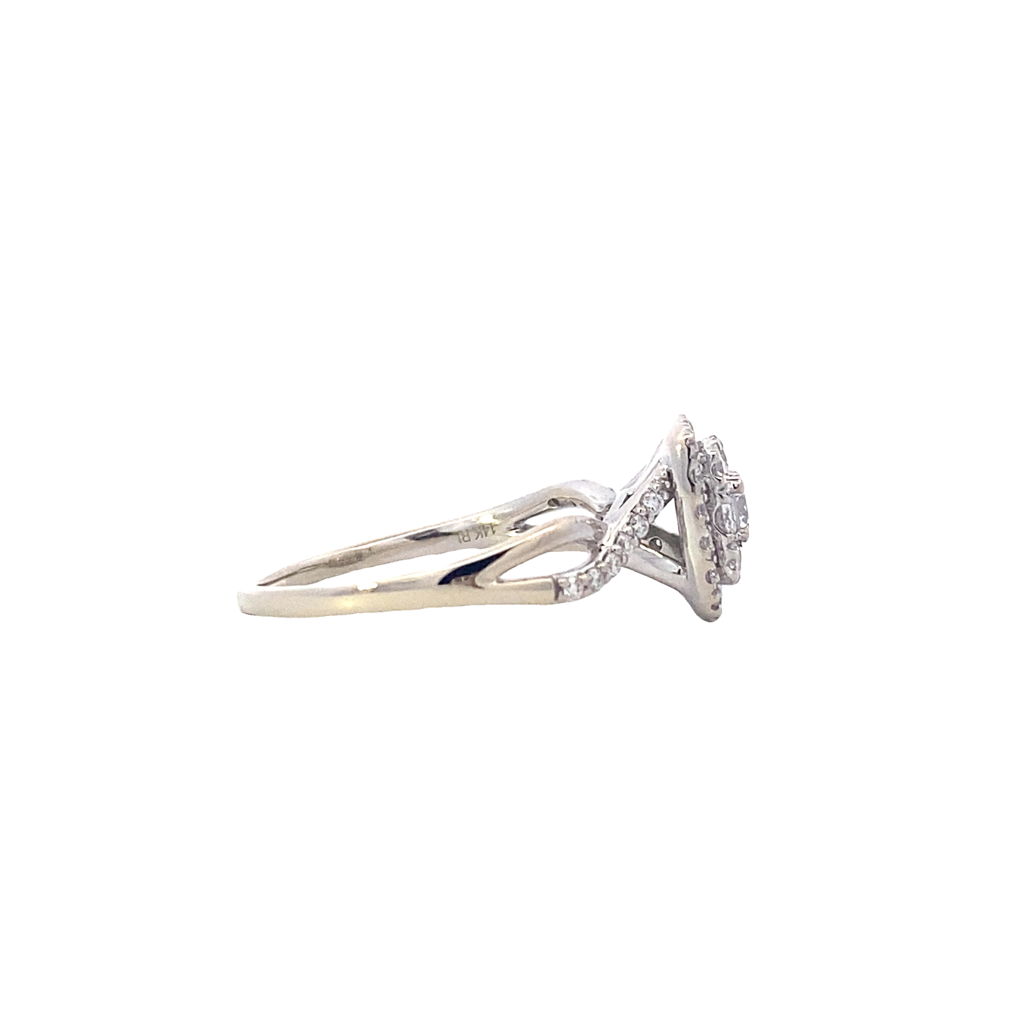 14K White Gold Diamond Women's Ring - 0.73ct