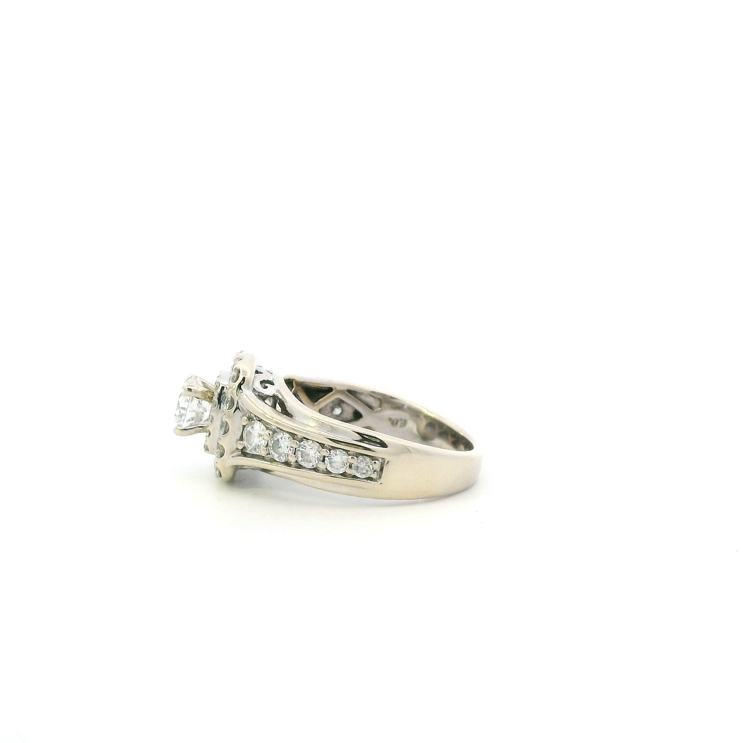 14K White Gold Diamond Women's Ring - 1.49ct