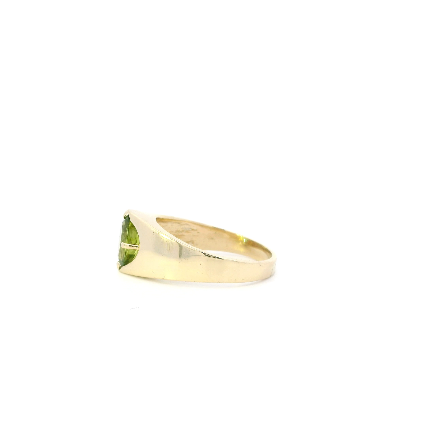14K Yellow Gold Oval Peridot Ring