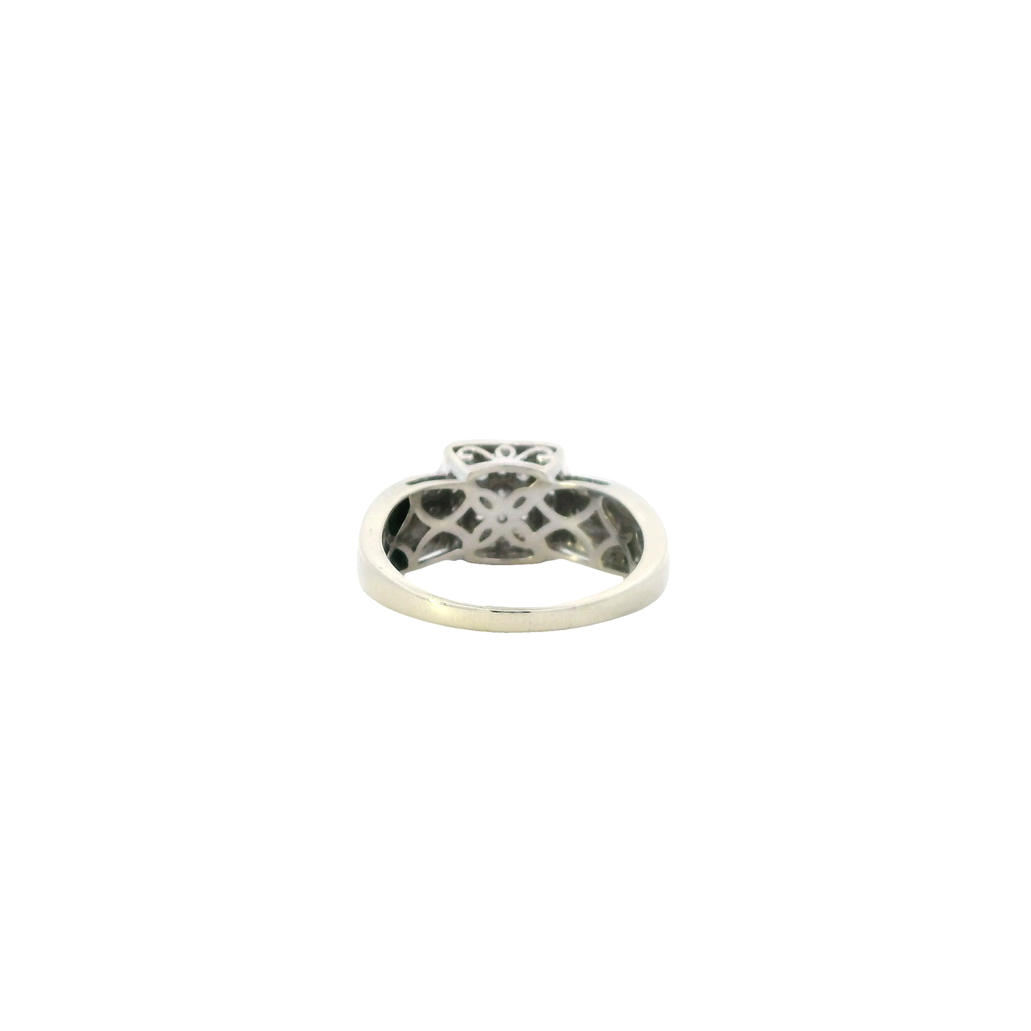 10K White Gold Diamond Women's Ring - 0.21ct