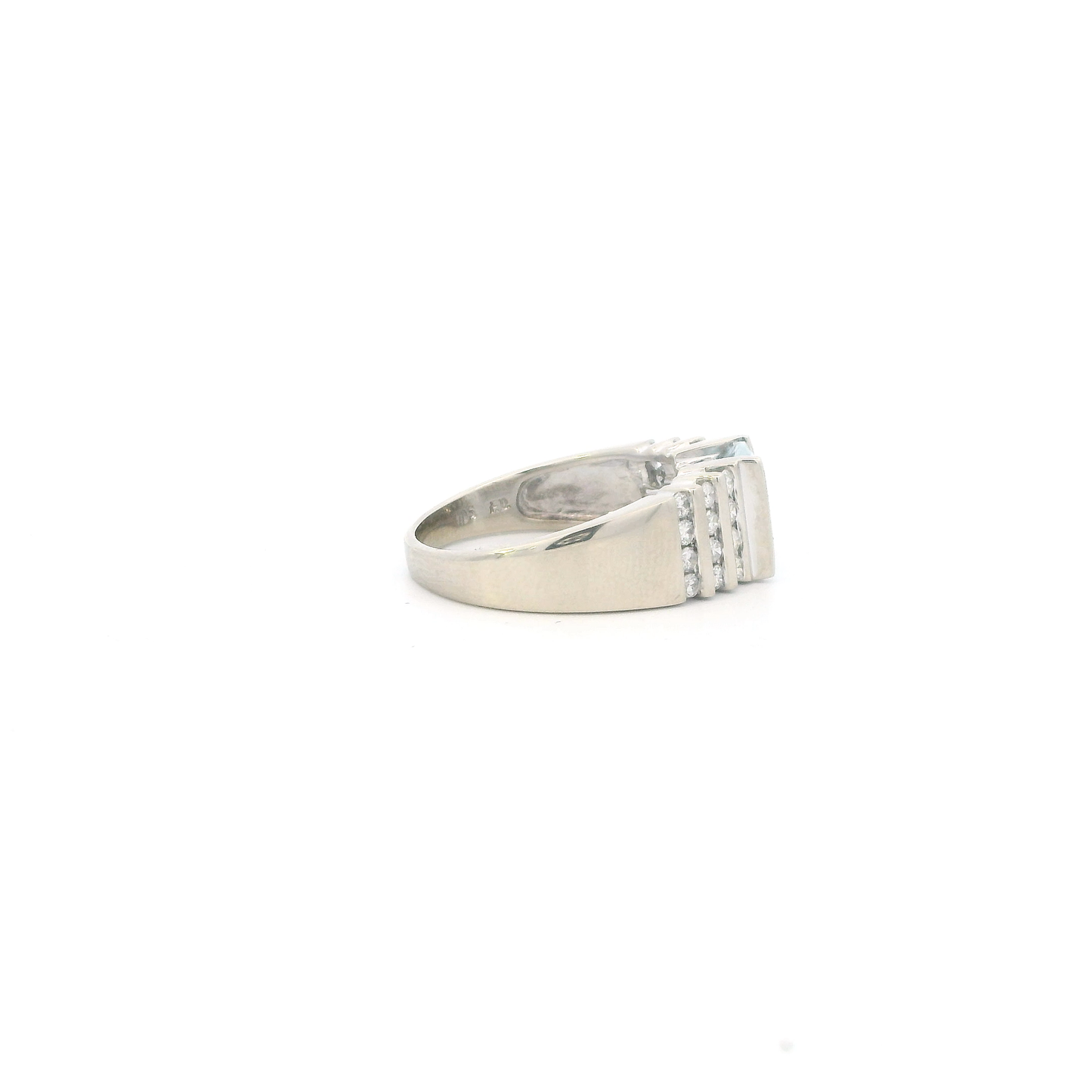 14K White Gold Diamond & Aquamarine Women's Ring - 0.46ct