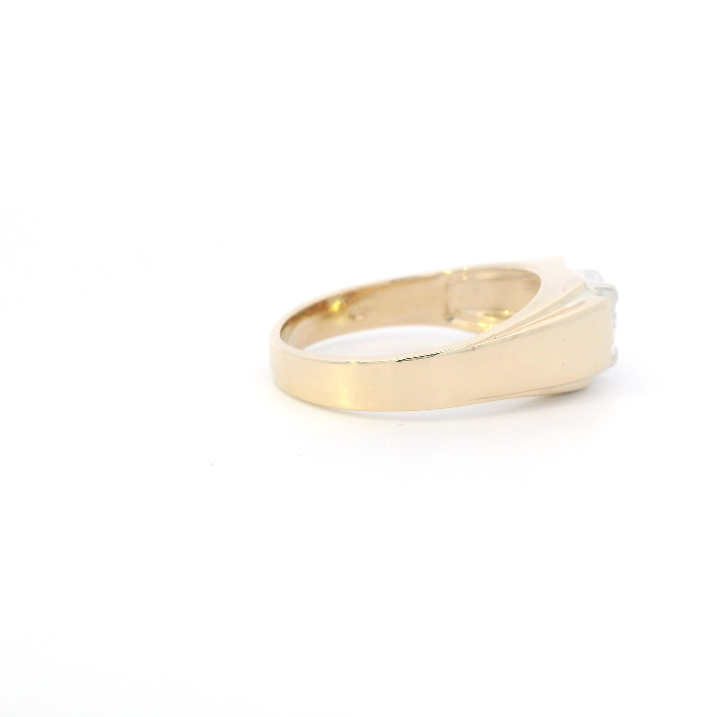 14K Yellow Gold Diamond Mens Ring - 0.26ct