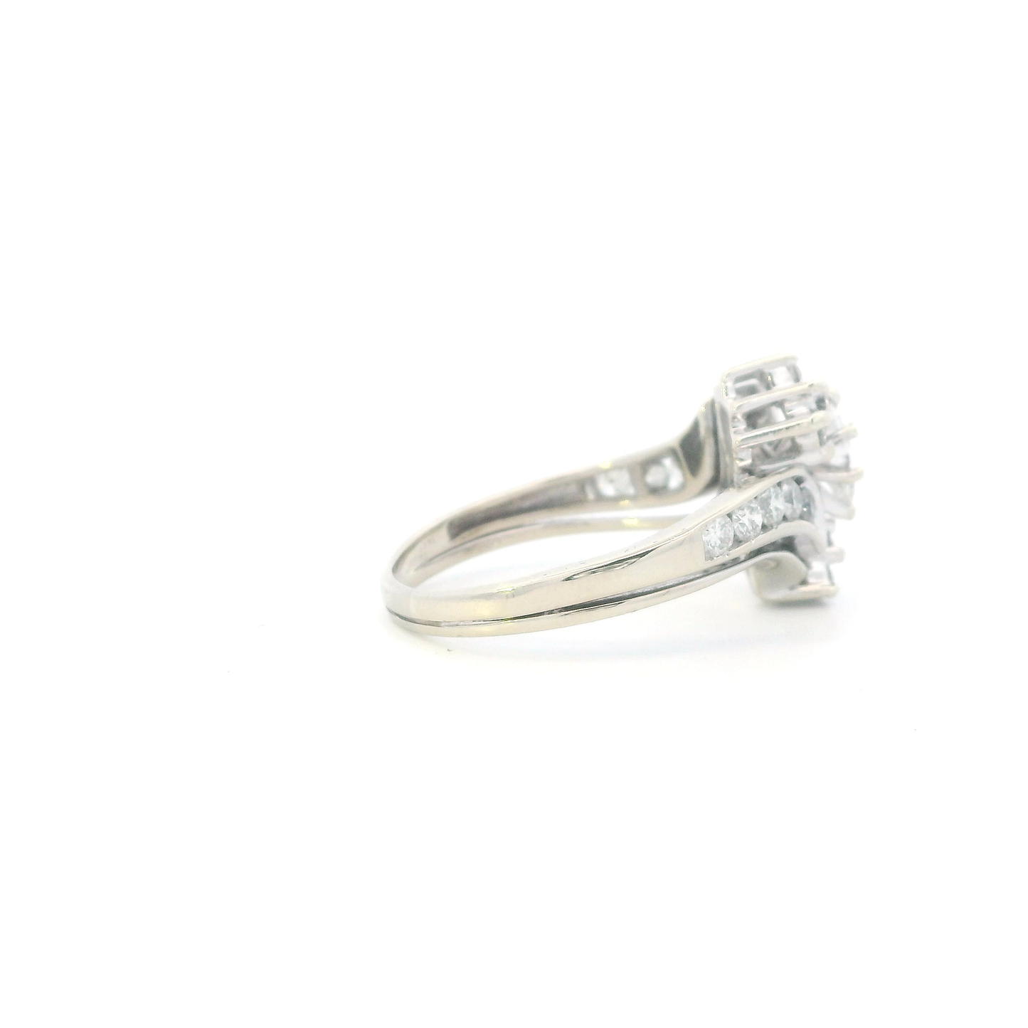 14K White Gold Diamonds Womens Ring - 0.90ct