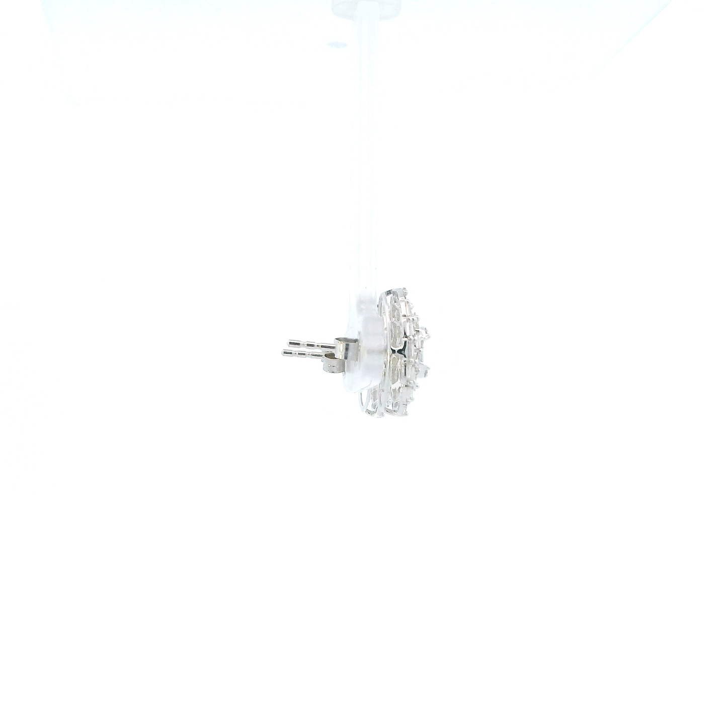 18K White Gold Diamond Oval Earrings - 0.50ct