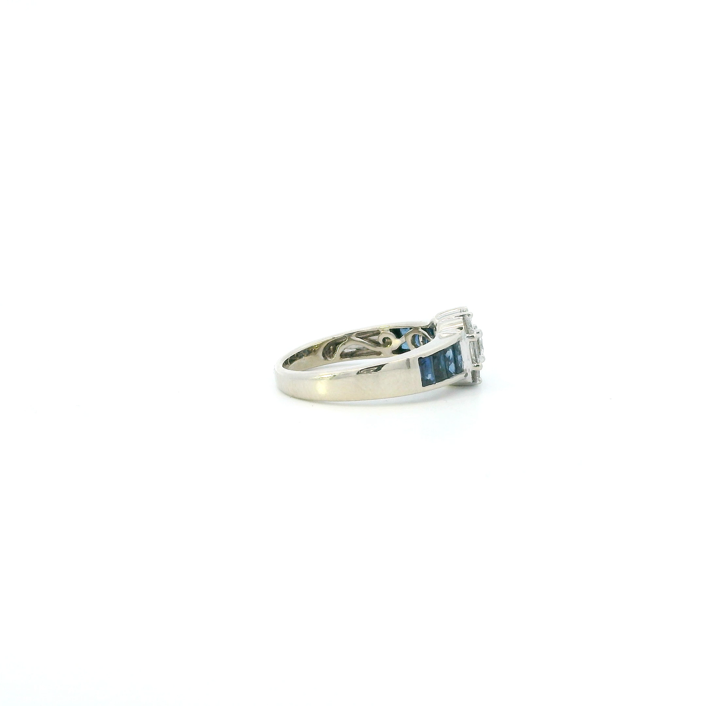 14K White Gold Diamond And Sapphire Womens Ring - 0.35ct