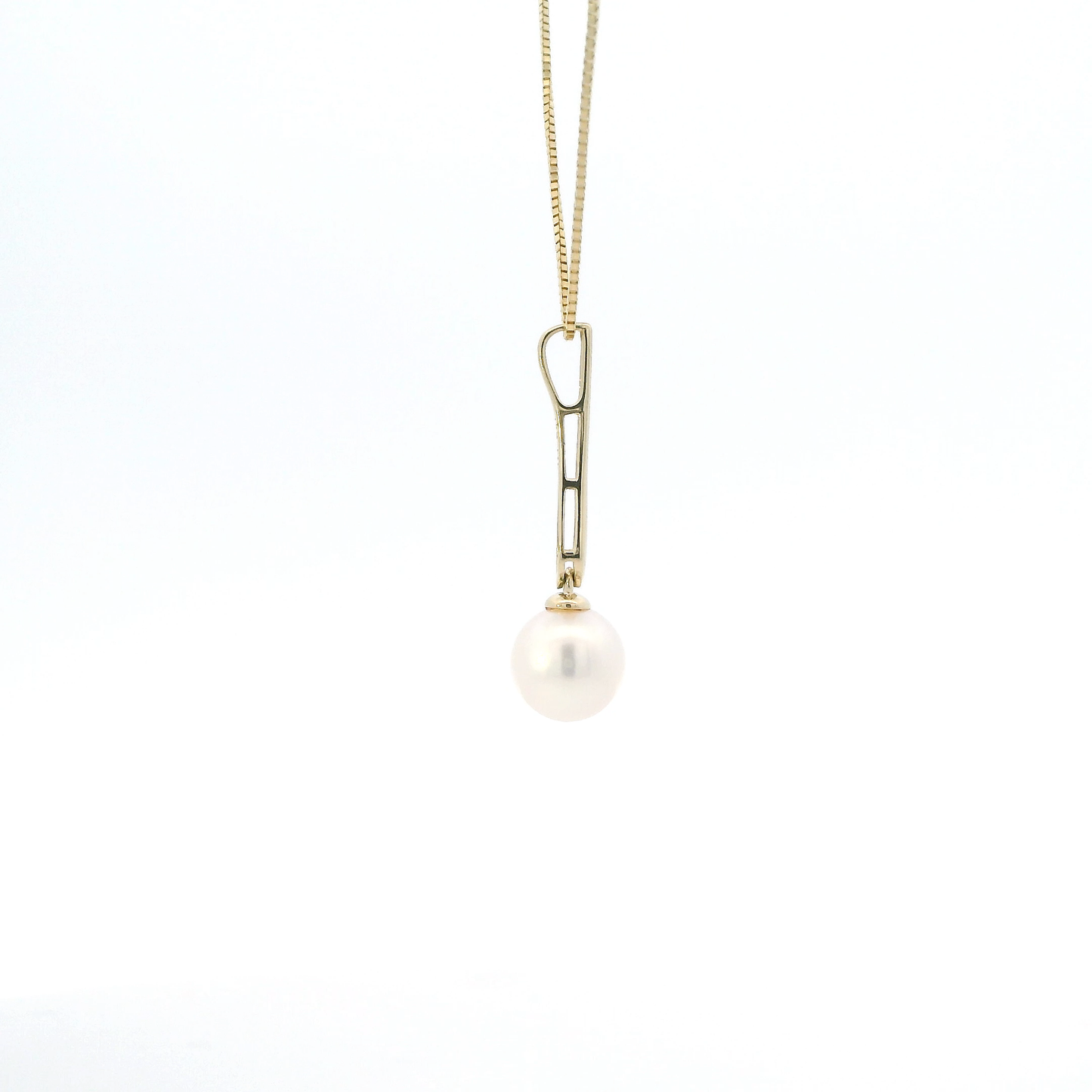 14K Yellow Gold 18" Box Chain & Pearl Dangle Pendant