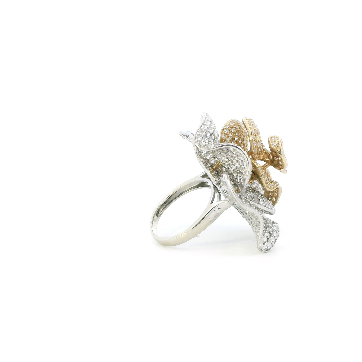 10K White Gold Pave Cz Flower Womens Ring