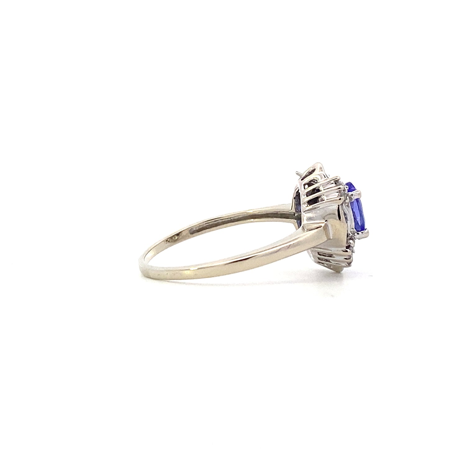 14K White Gold Diamond & Tanzanite Women's Ring - 0.08ct