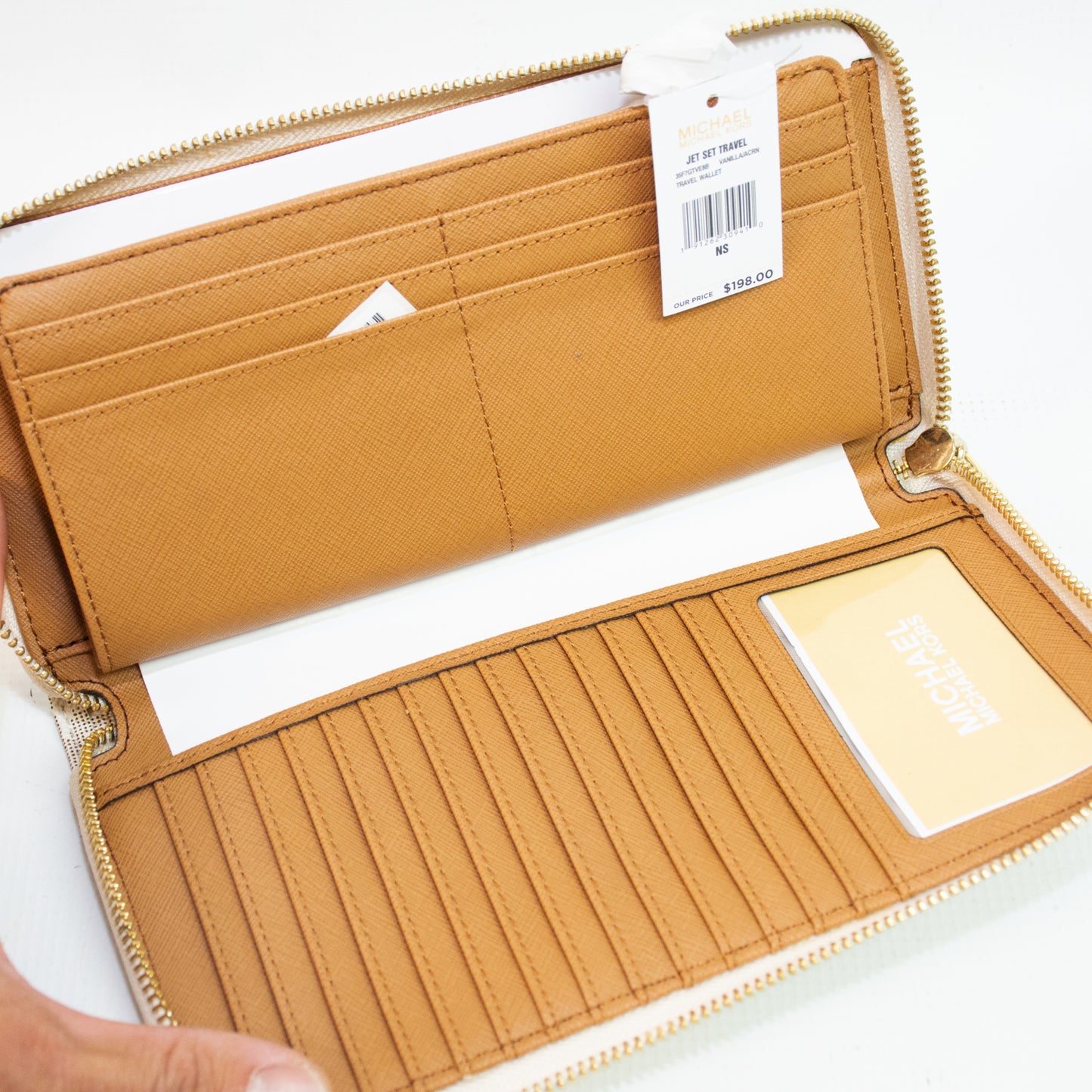 Michael Kors Jet Set Travel Zip Around Wallet