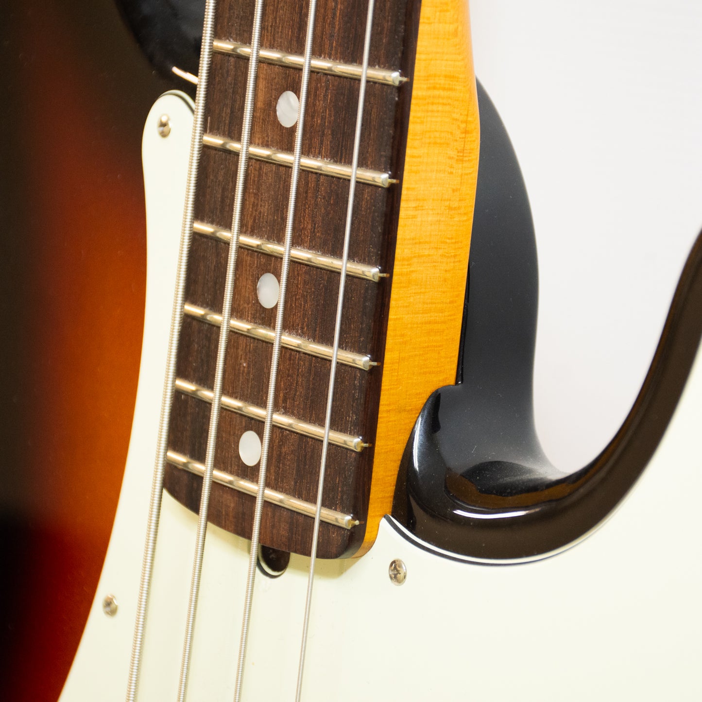 Fender American Ultra P-Bass Sunburst Bass Guitar - 2019