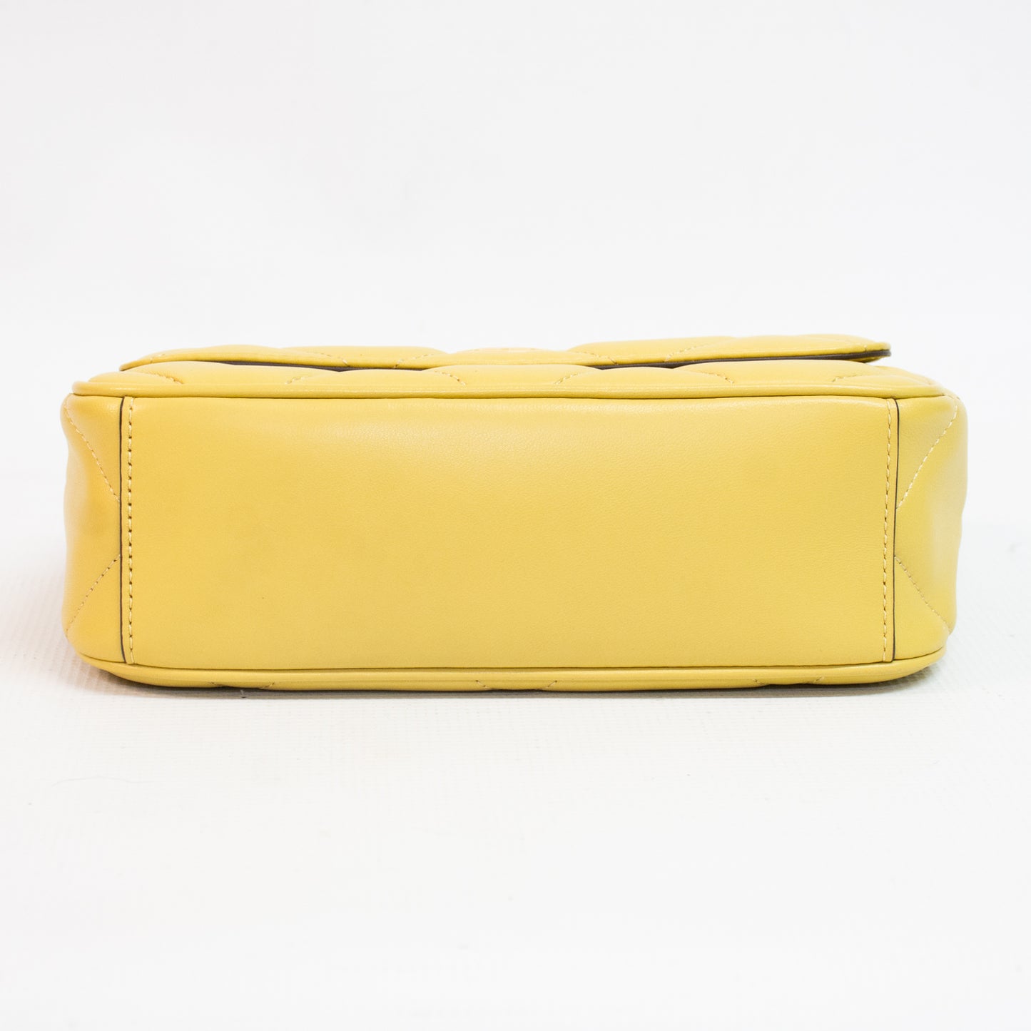 Tory Burch Willa Soft Quilt Beeswax Small Shoulder Bag