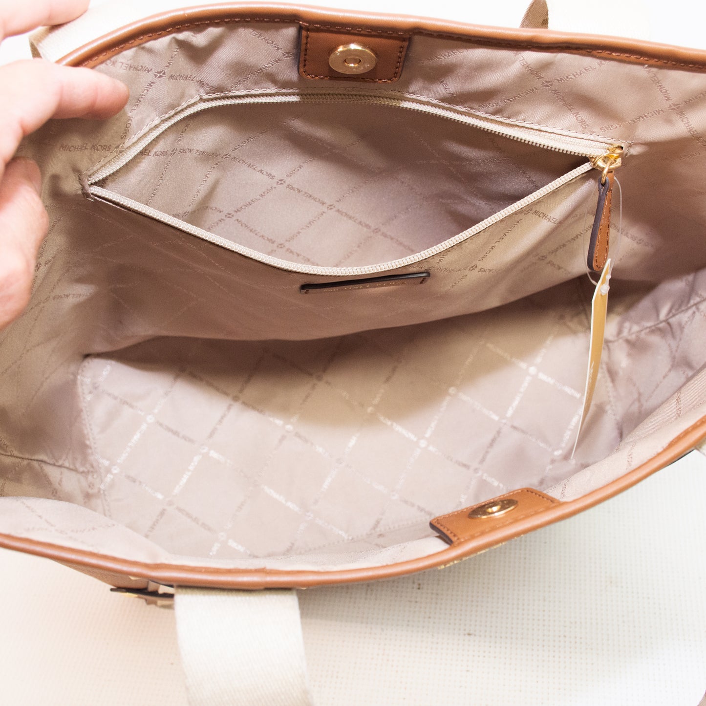 Michael Kors Large Open Maeve Leather Tote - Brown