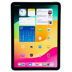 Apple iPad Air 5th Gen A2588 10.9in - 64 GB - Wifi - Space Gray - Smart Keyboard Folio