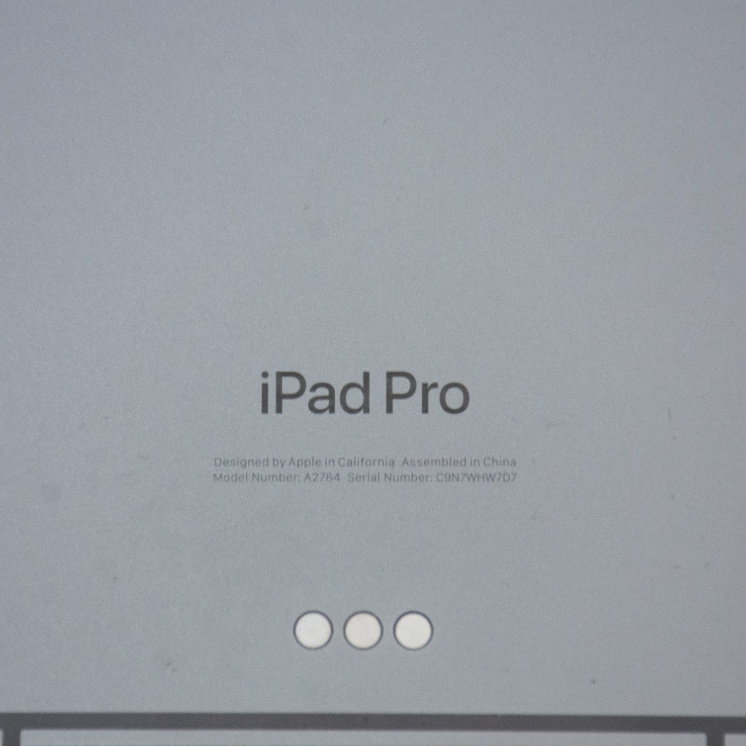 Apple iPad Pro 6th Gen A2764 - 128 GB - Wifi/Cellular - Space Gray