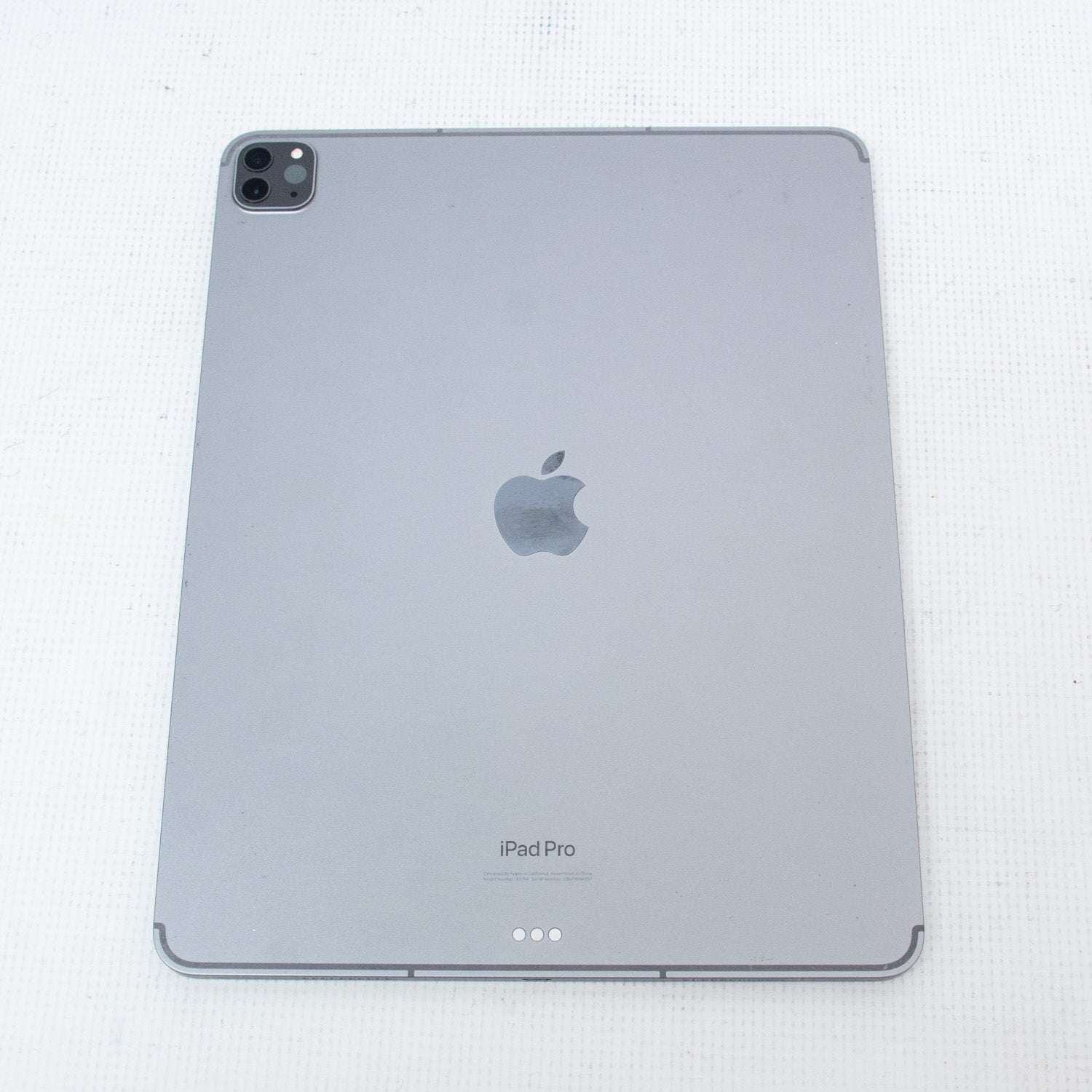 Apple iPad Pro 6th Gen A2764 - 128 GB - Wifi/Cellular - Space Gray
