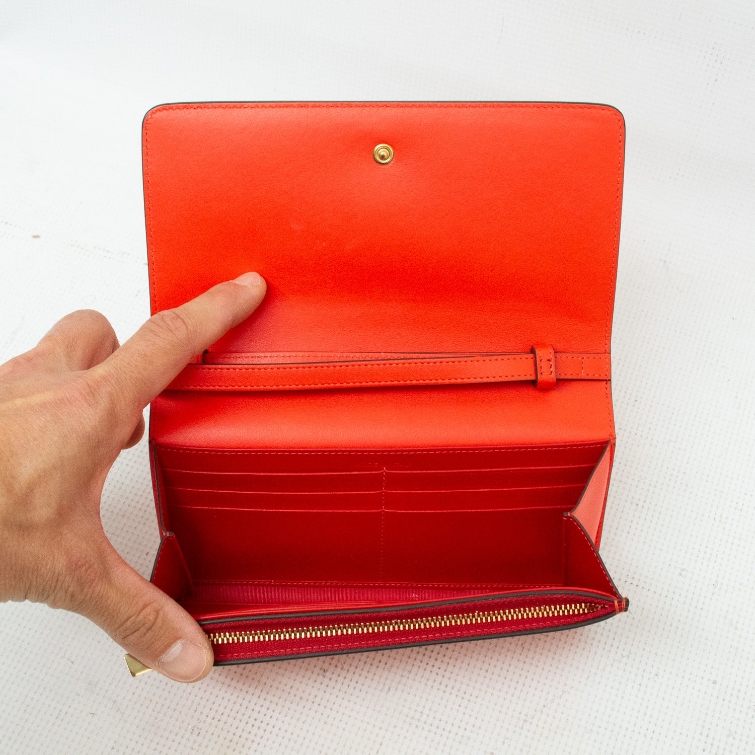 Christian Louboutin Macaron Fuchsia Spiked Wallet - Red/Orange