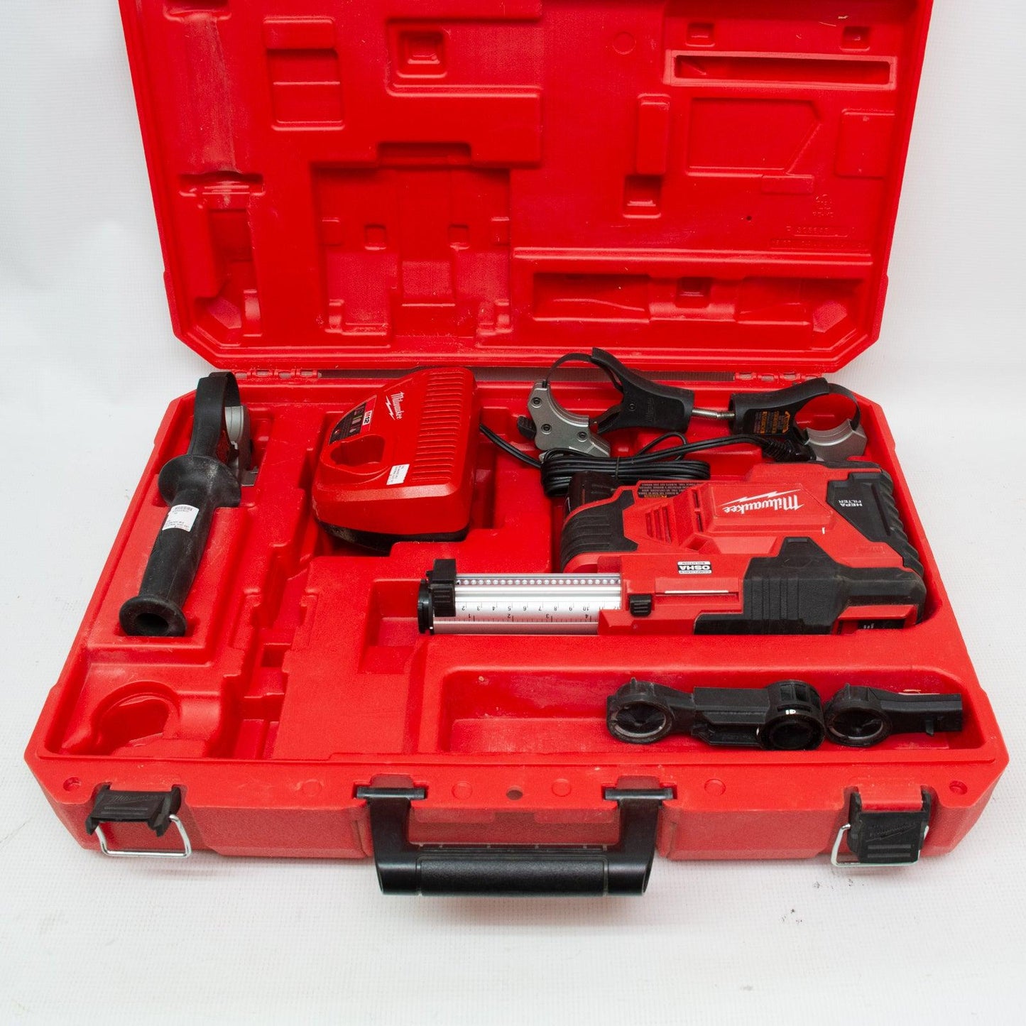 Milwaukee 2306-22 M12 Universal Dust Extractor Kit