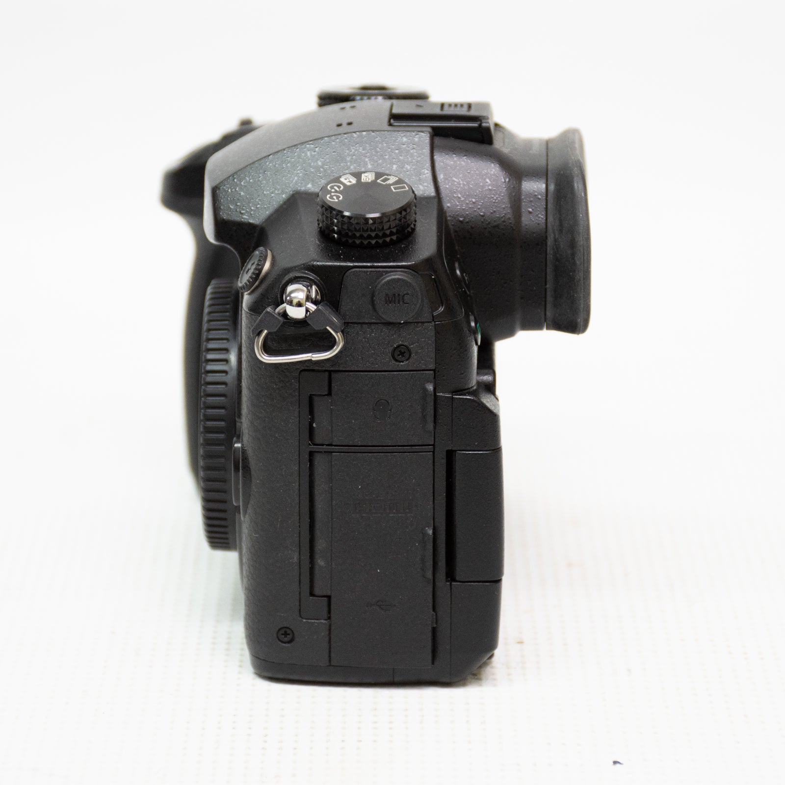 Panasonic LUMIX DC-GH5 20.3MP Mirrorless Digital Camera Bundle
