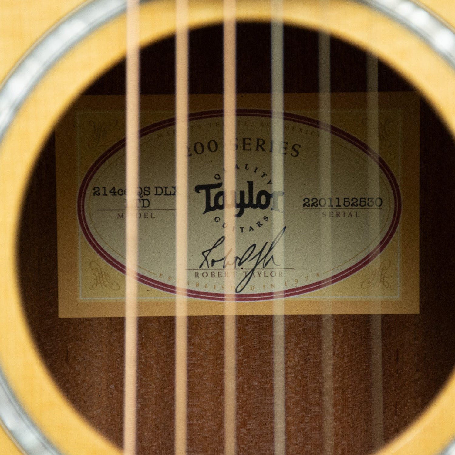 Taylor 214ce-QS DLX LTD Acoustic Guitar - Natural