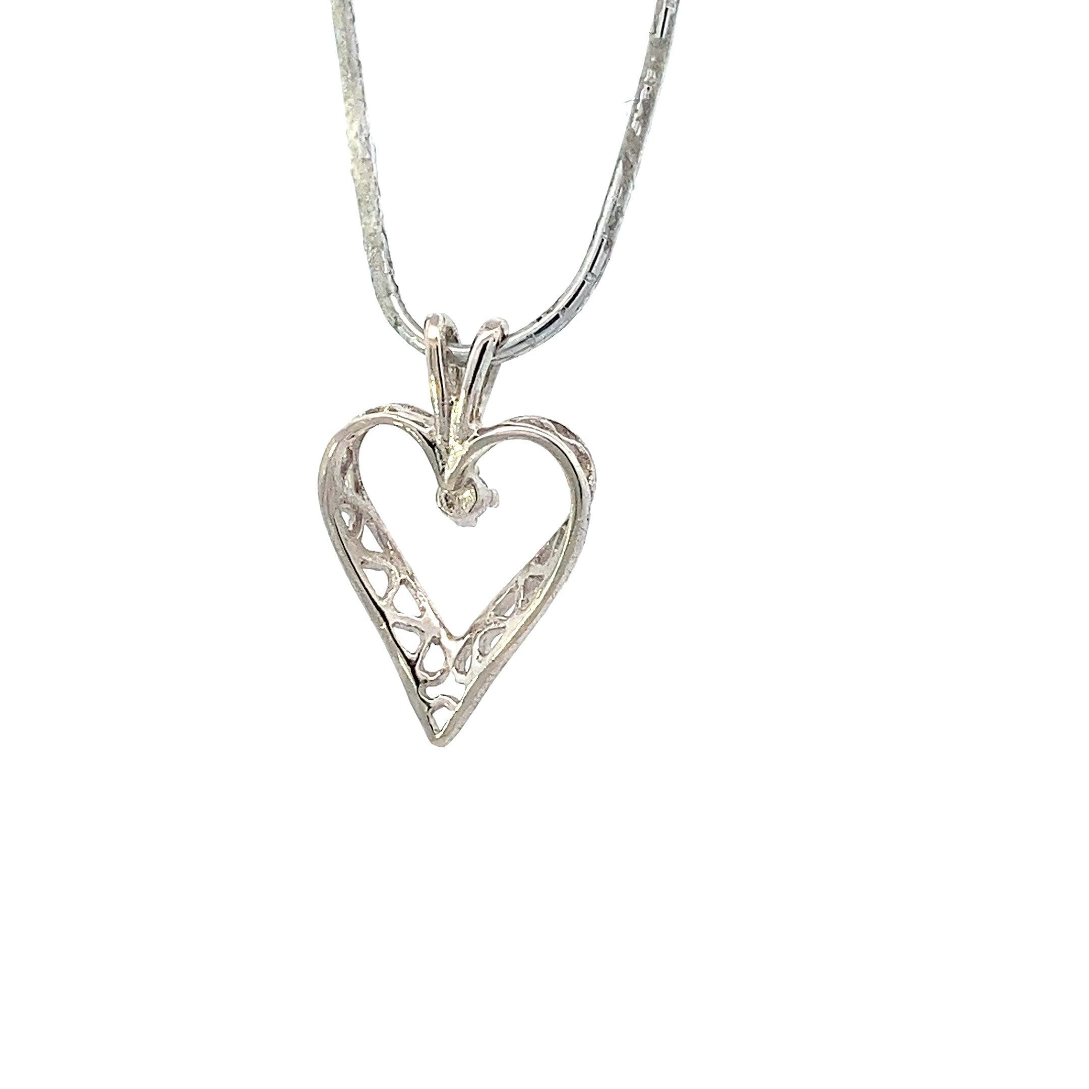 14K White Gold Diamond Heart Pendant - 0.03ct - ipawnishop.com
