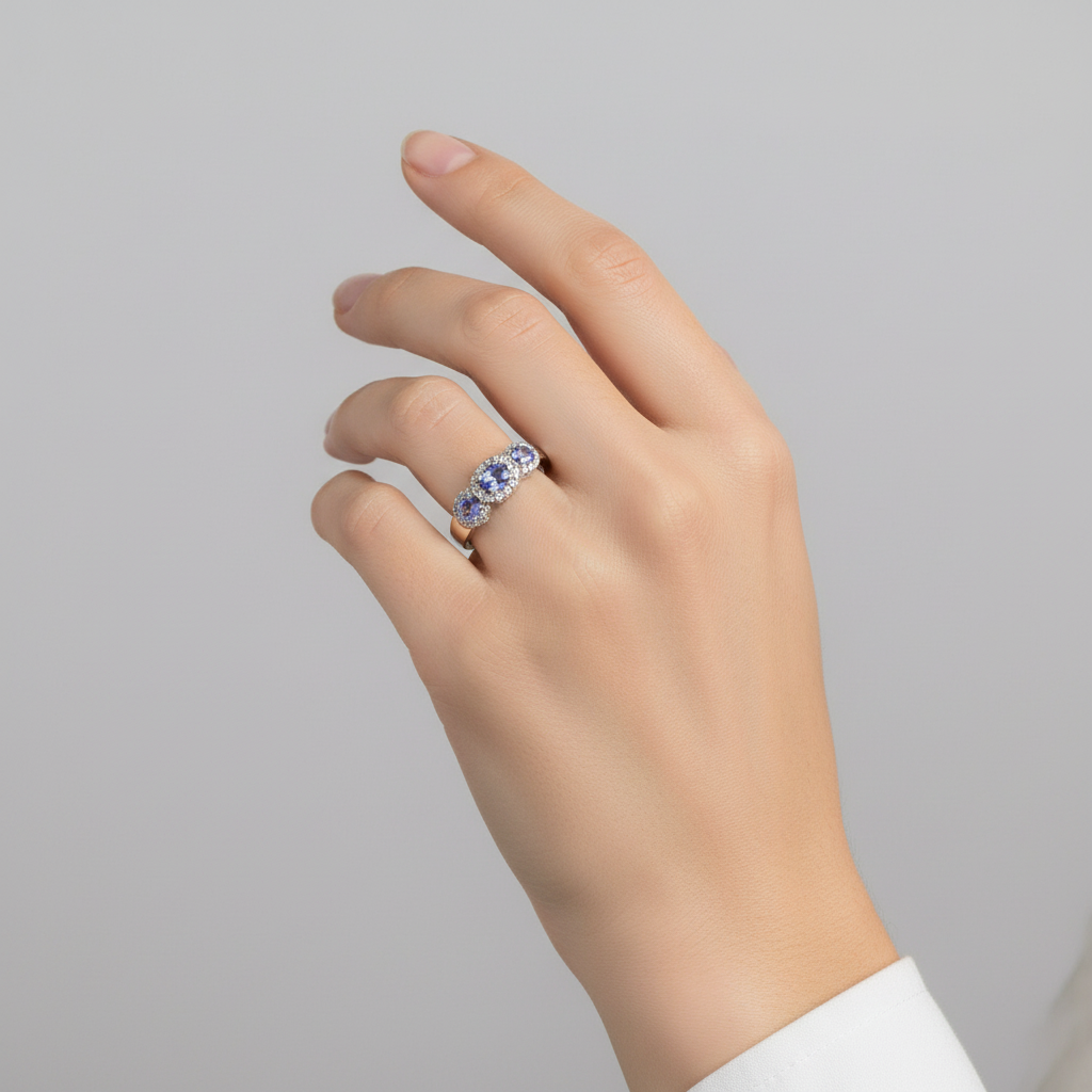 14K White Gold Tanzanite Women's Diamond Ring - 0.30ct