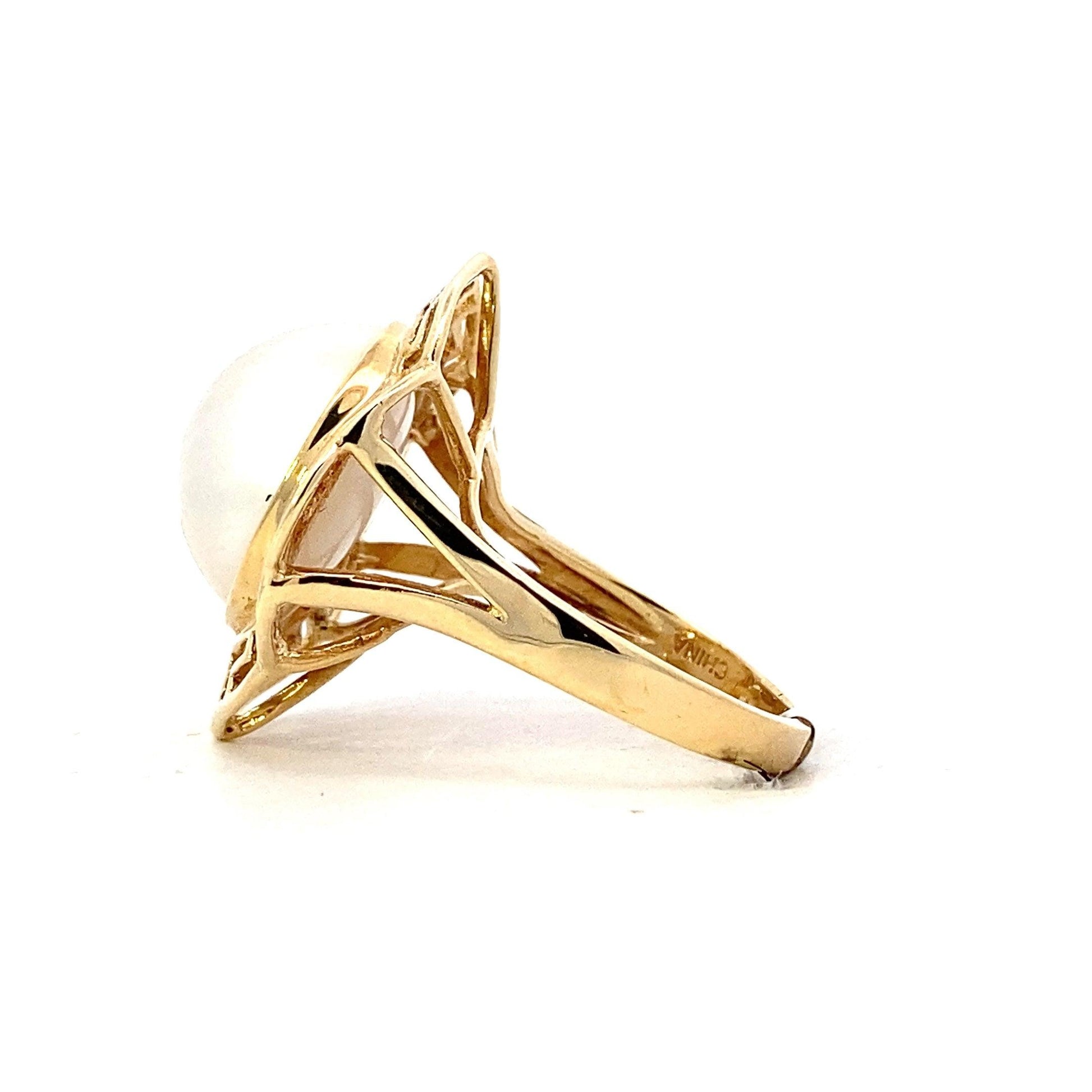 14K Yellow Gold Mabe Pearl Ring - ipawnishop.com