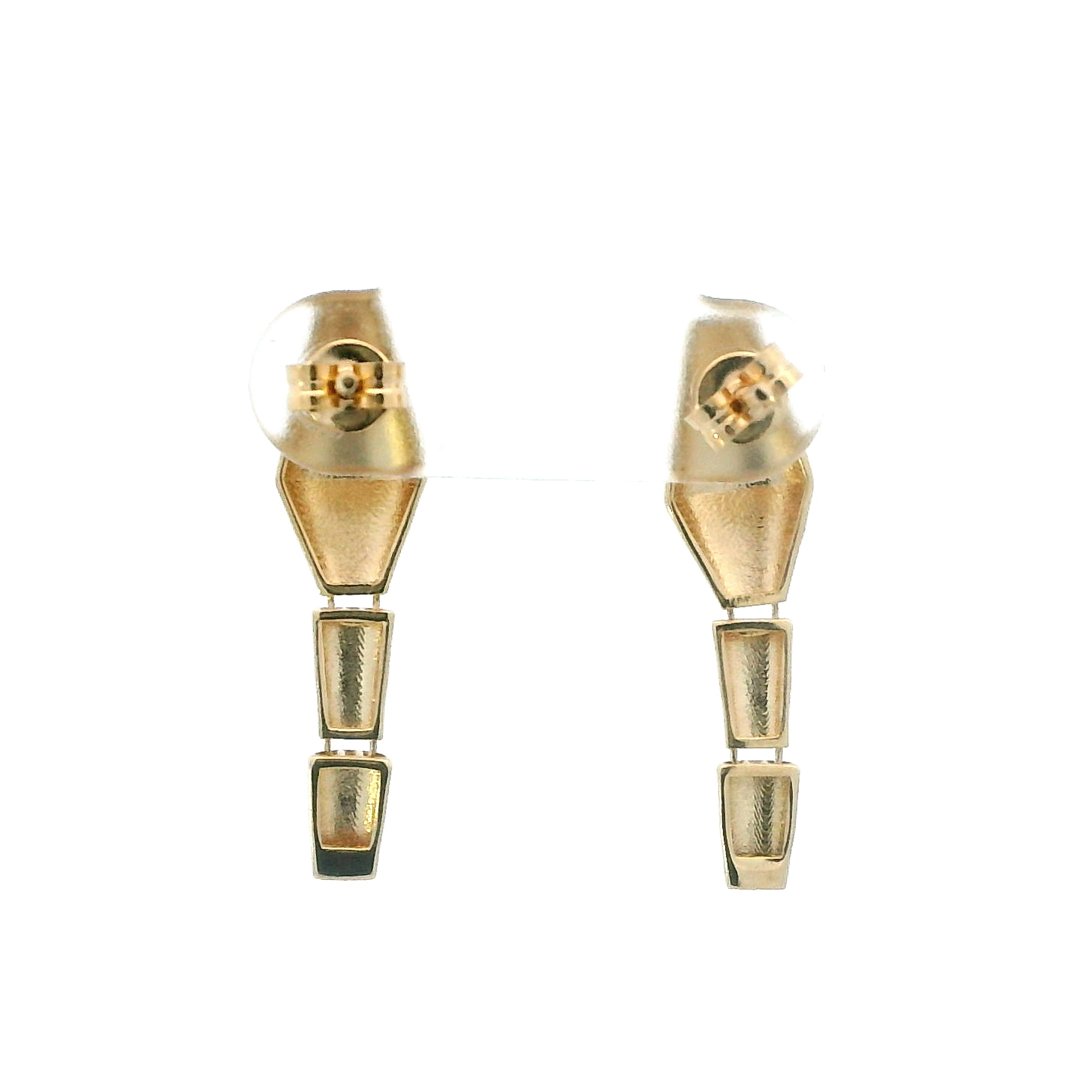 18K Yellow Gold Serpentine Dangle Earring
