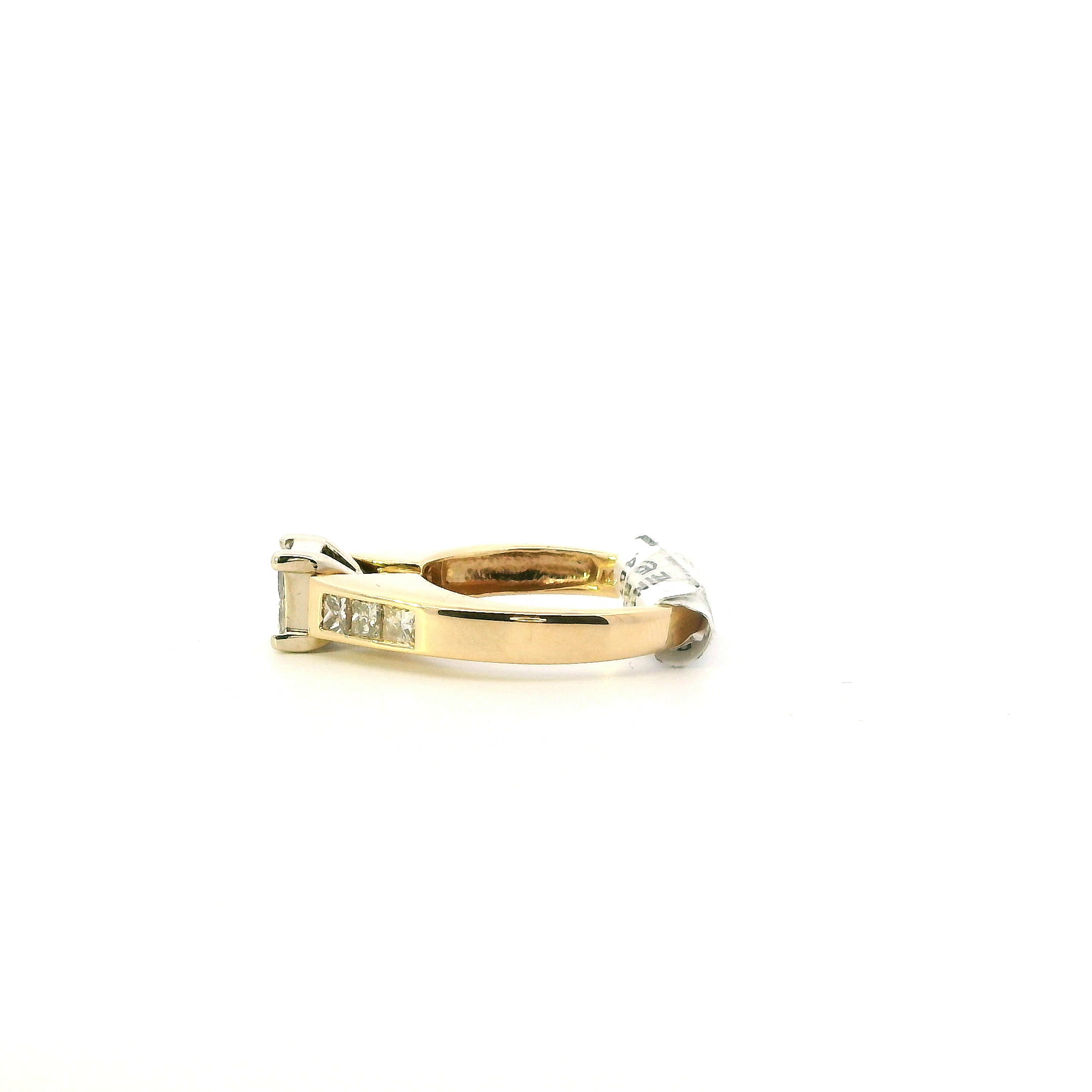 14K Yellow Gold Diamond Womens Ring - 0.88ct