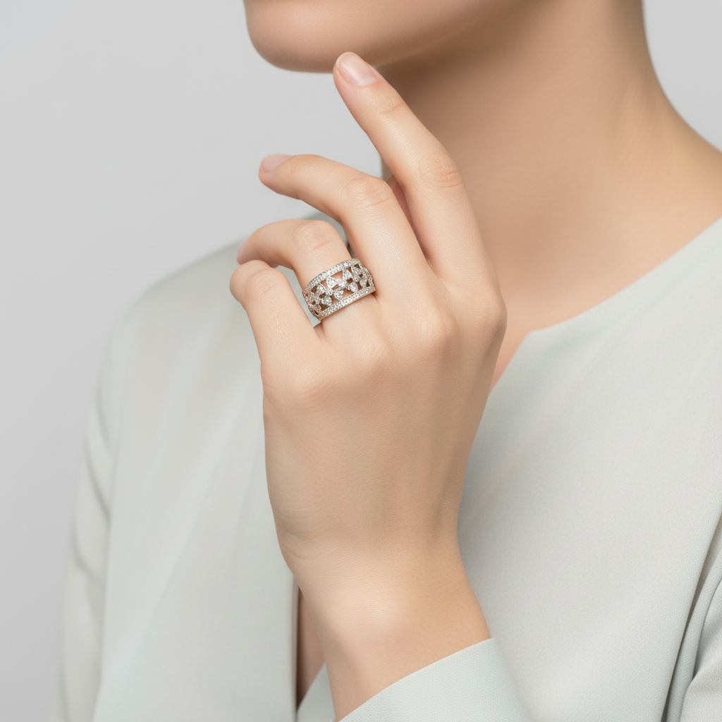 14K White Gold Diamond Womens Heart Band Ring - 0.43ct