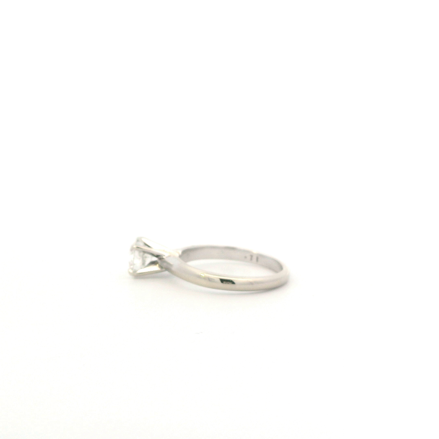 14K White Gold Solitaire Diamond Ring - 0.80ct