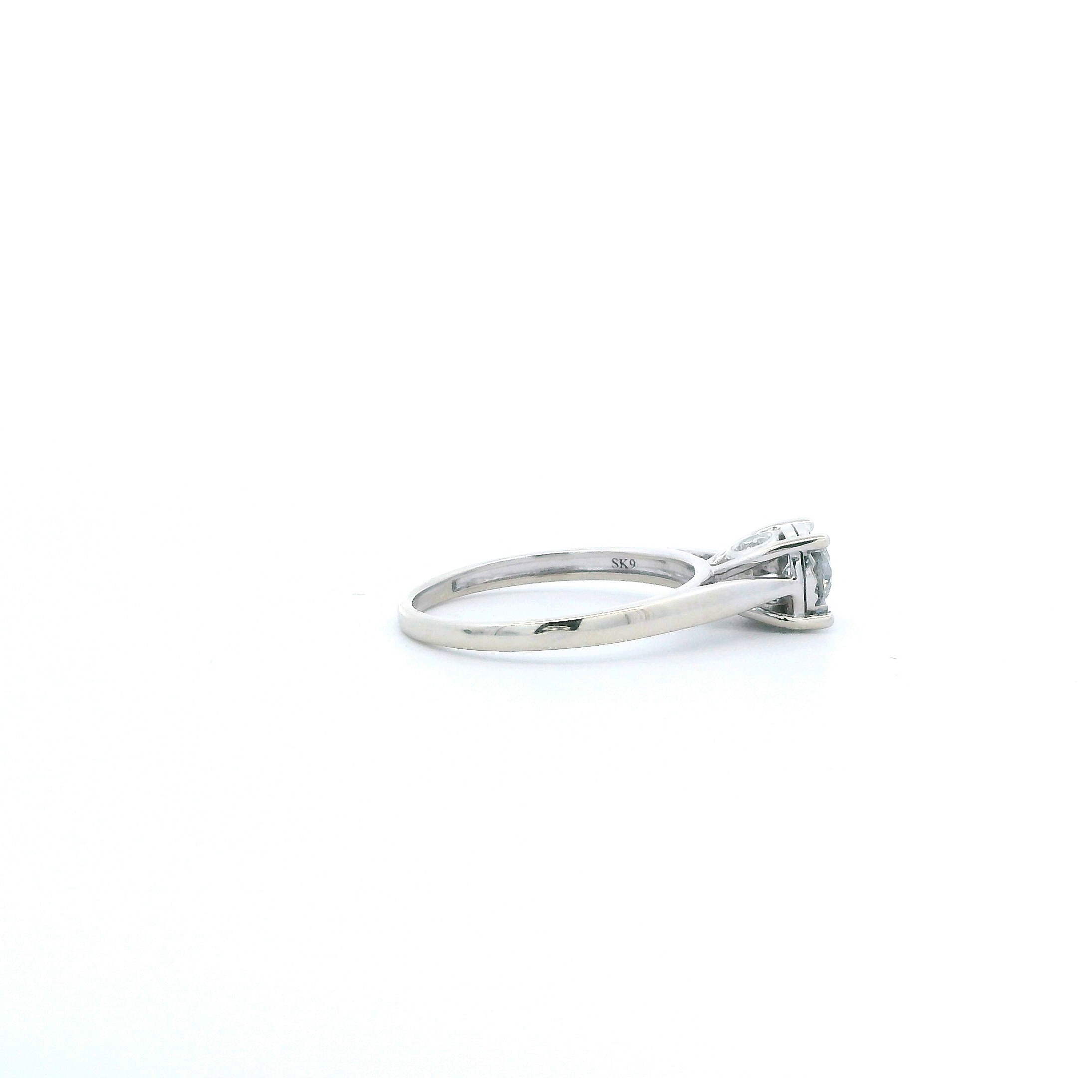 10K White Gold Diamond Womens Ring - 0.54ct