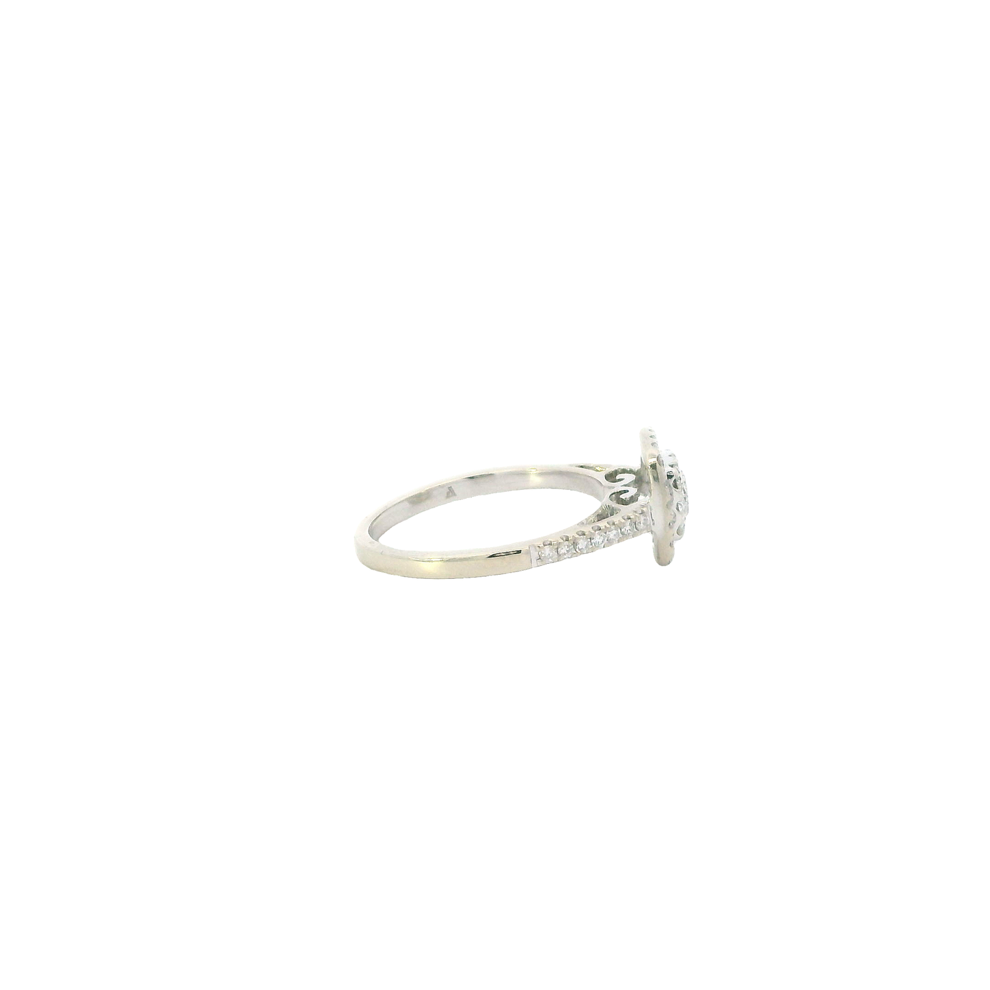 14K White Gold Diamond Ring - 0.80ct