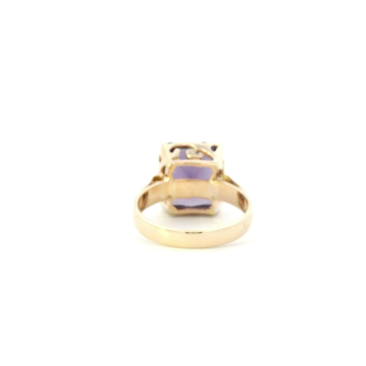 14K Yellow Gold Rectangle Purple Sapphire Ring