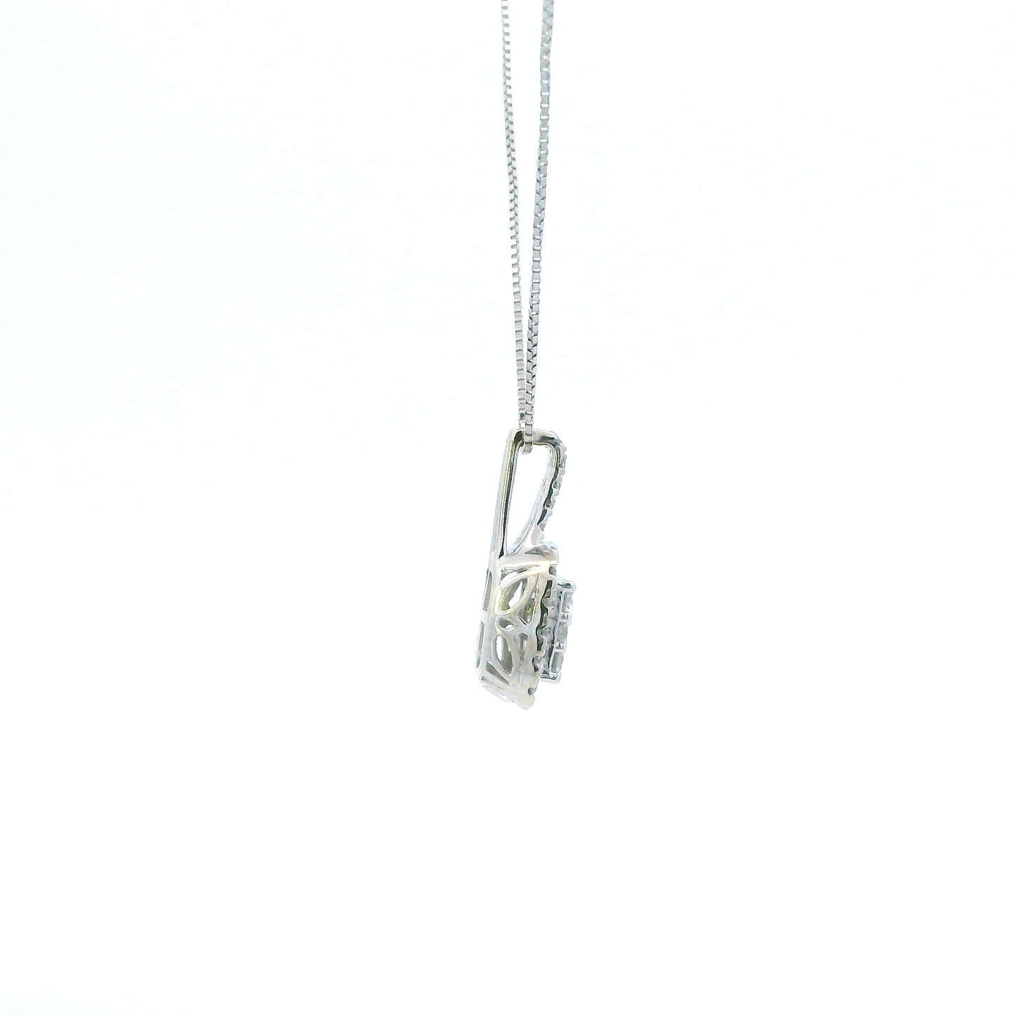 14K White Gold Diamond Pendant & 14-18" Box Chain - 0.51ct