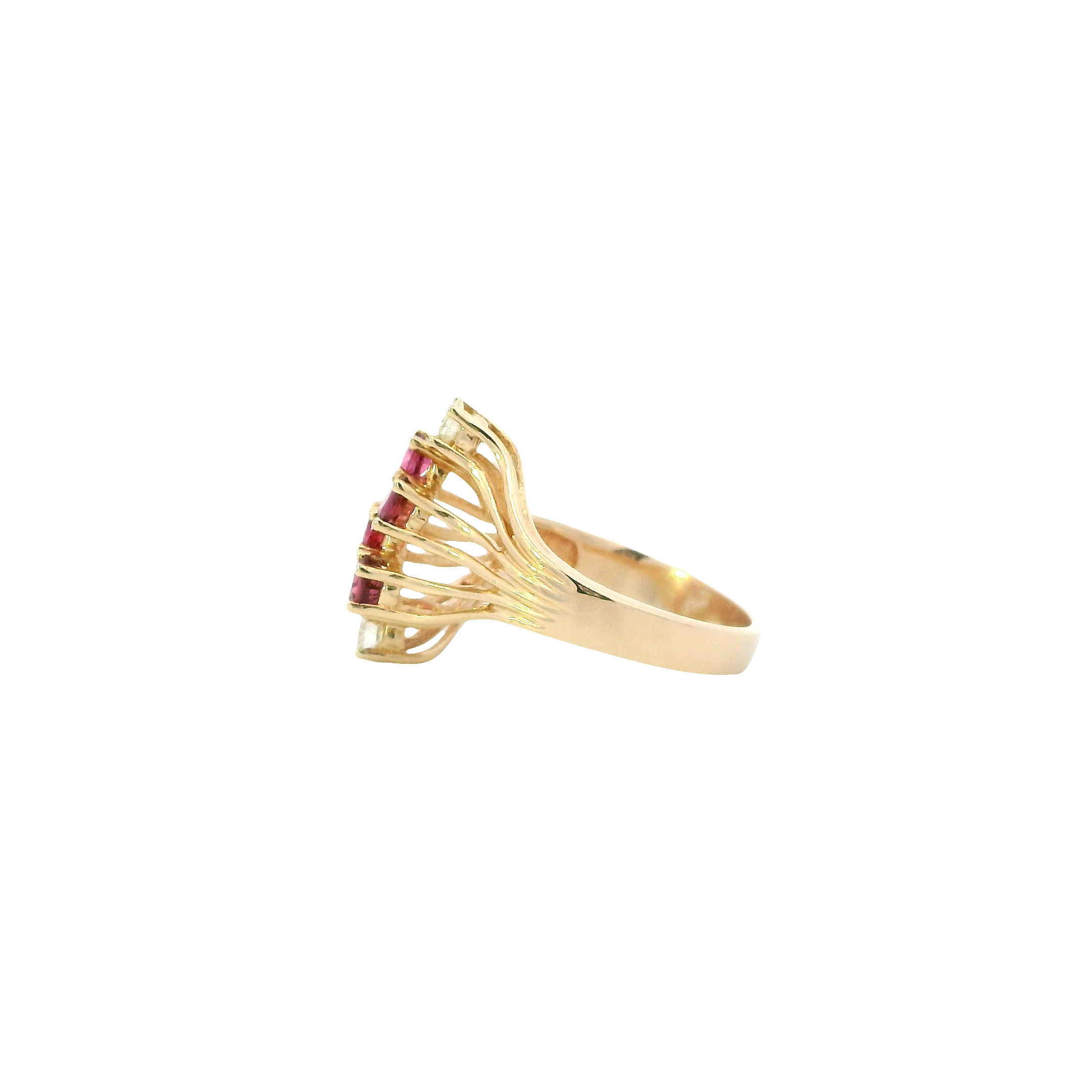 14K Yellow Gold Diamond & Ruby Ring - 0.26ct