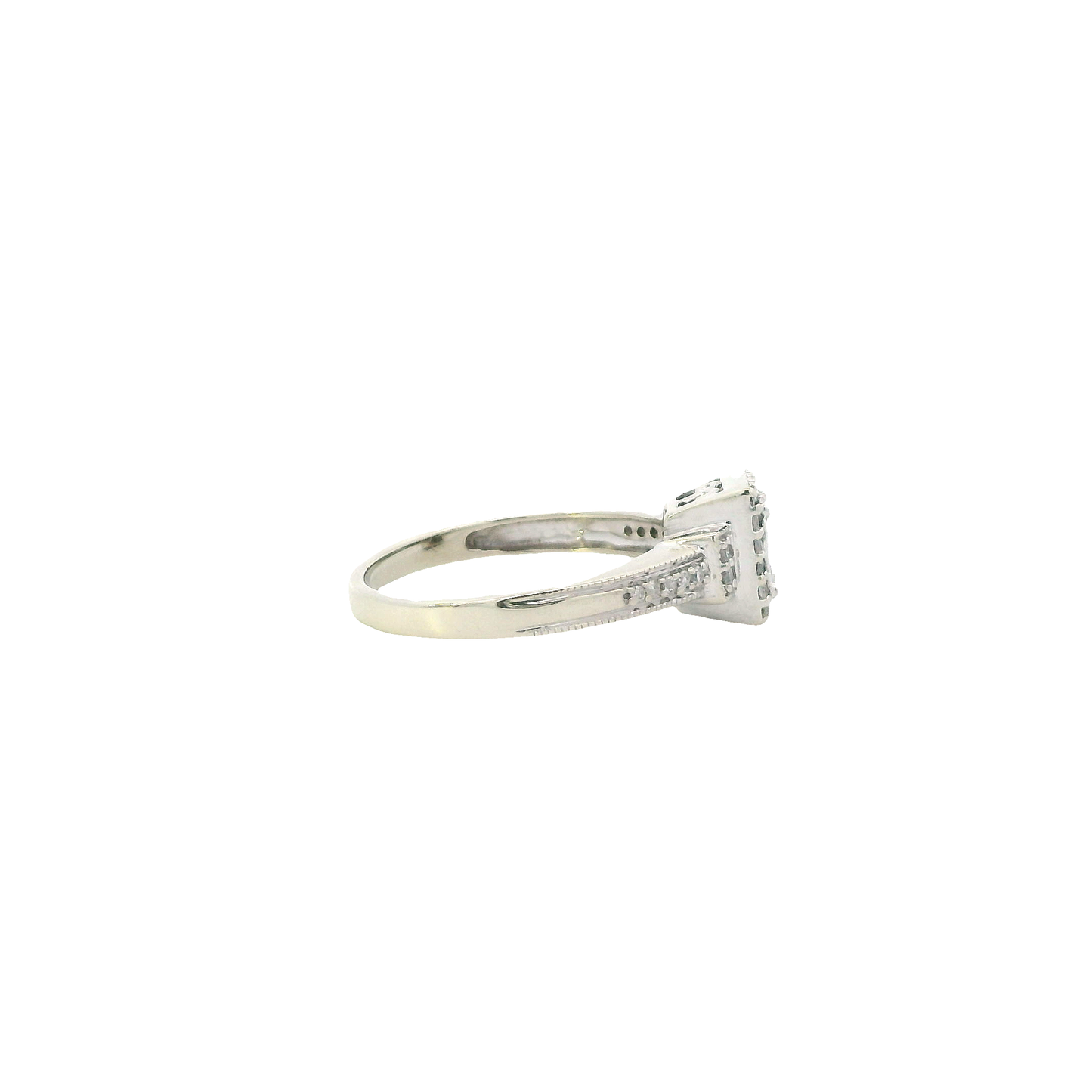 10K White Gold Diamond Ring - 0.14ct