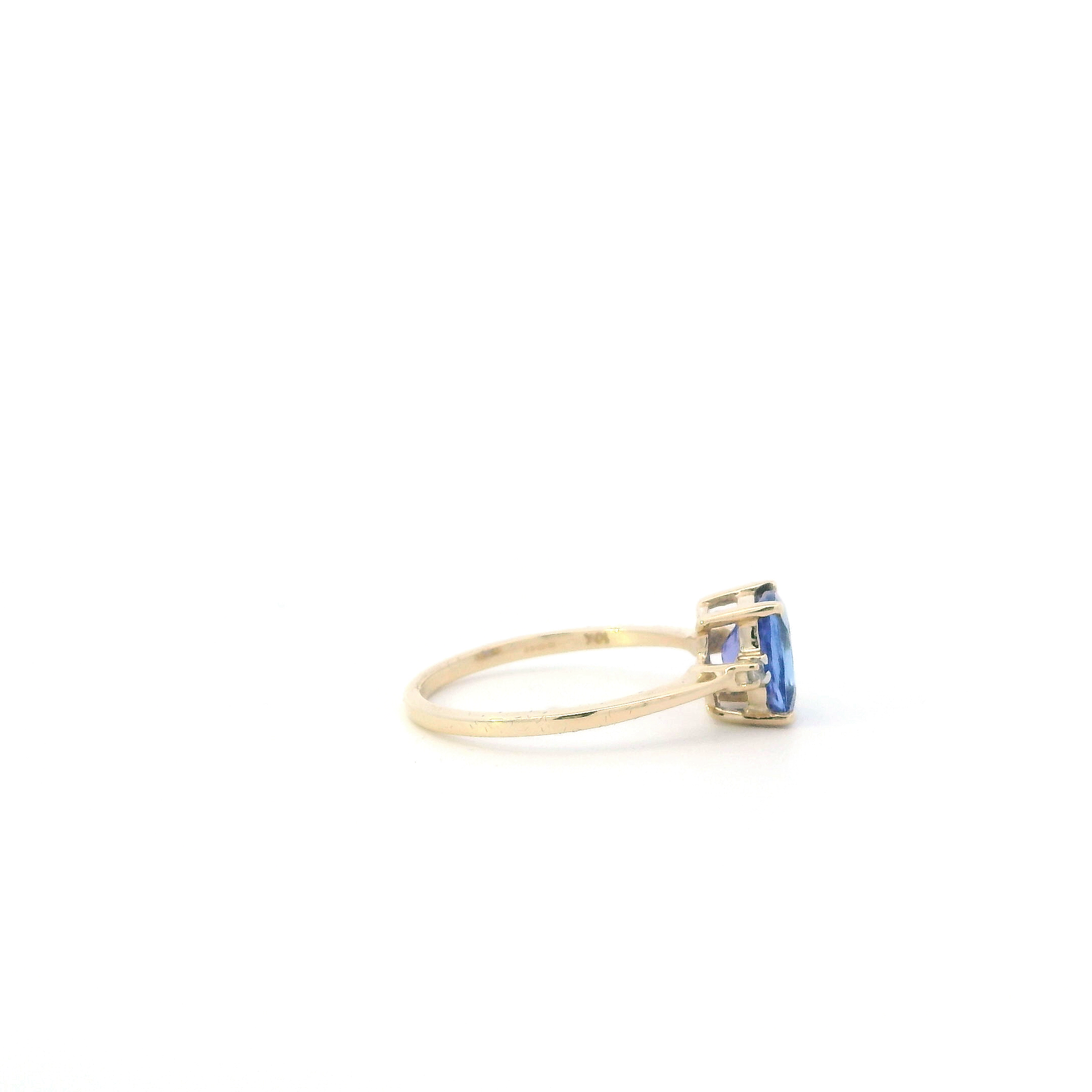 10K Yellow Gold Tanzanite & Diamond Womens Ring - 0.04ct