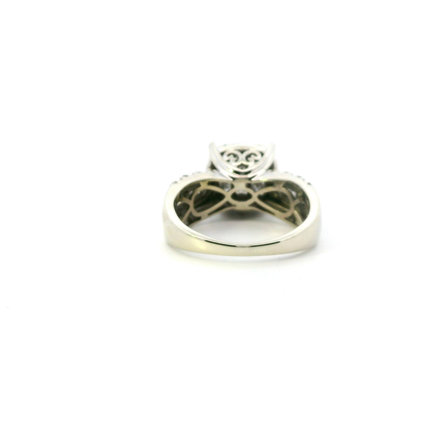 10K White Gold Diamond Womens Ring - 0.64ct
