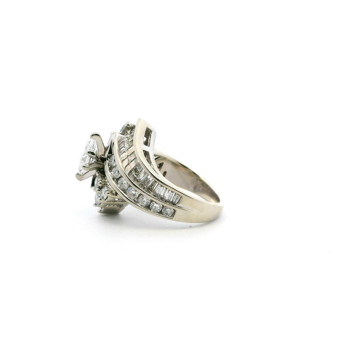 14K White Gold Diamond Womens Ring - 1.82ct