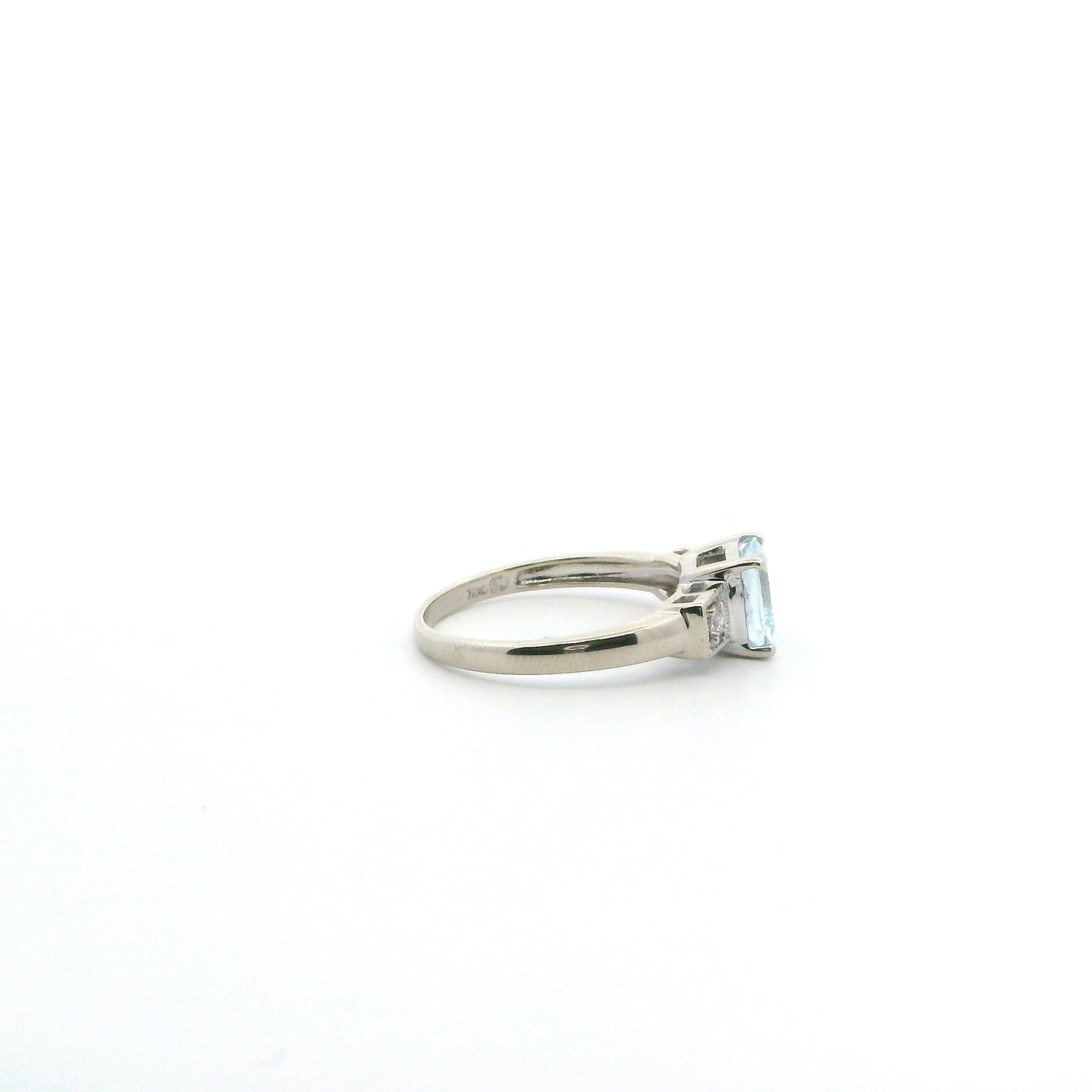 14K Whit Gold Aquamarine & Diamond Womens Ring - 0.12ct
