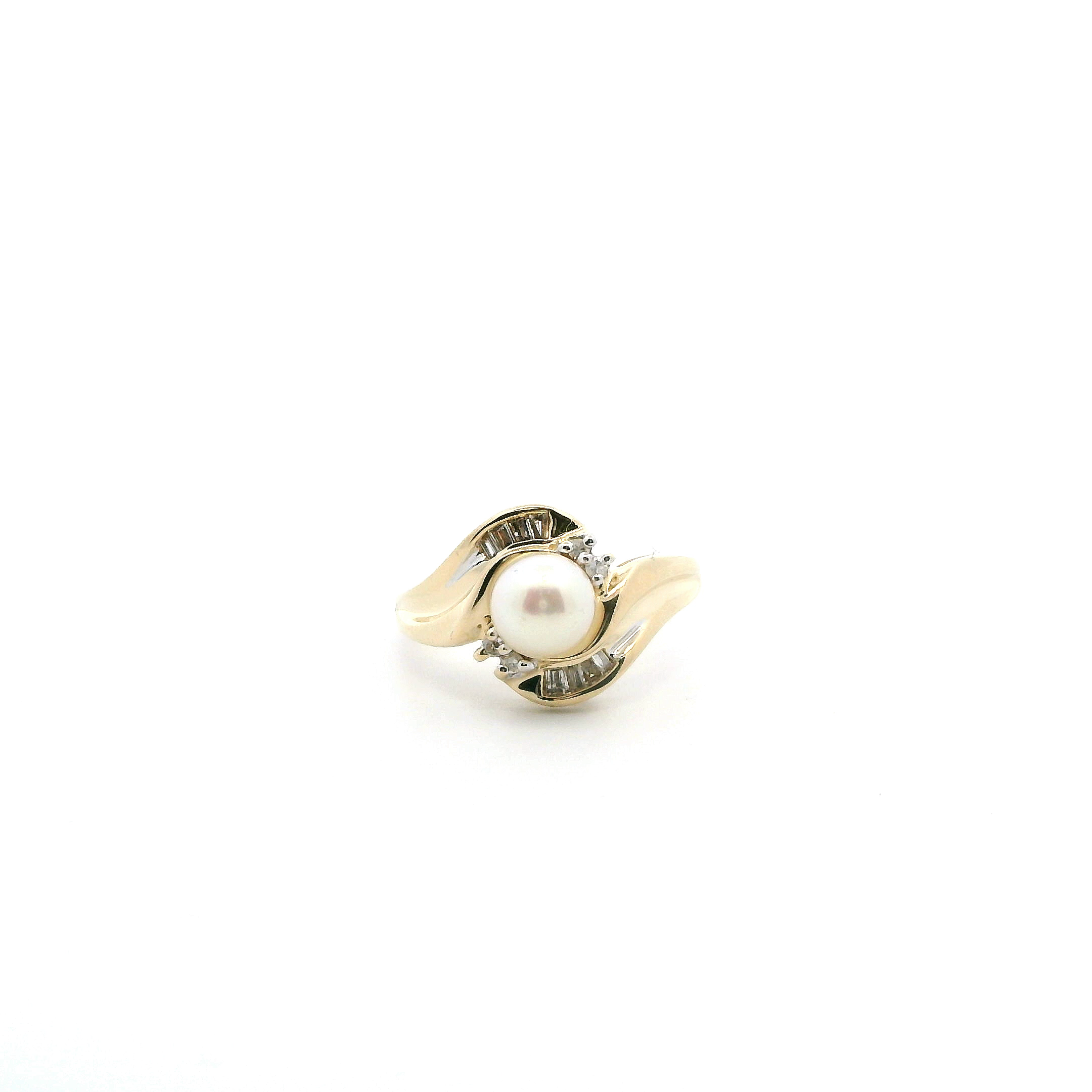 14K Yellow Gold Pearl & Diamond Womens Ring - 0.03ct