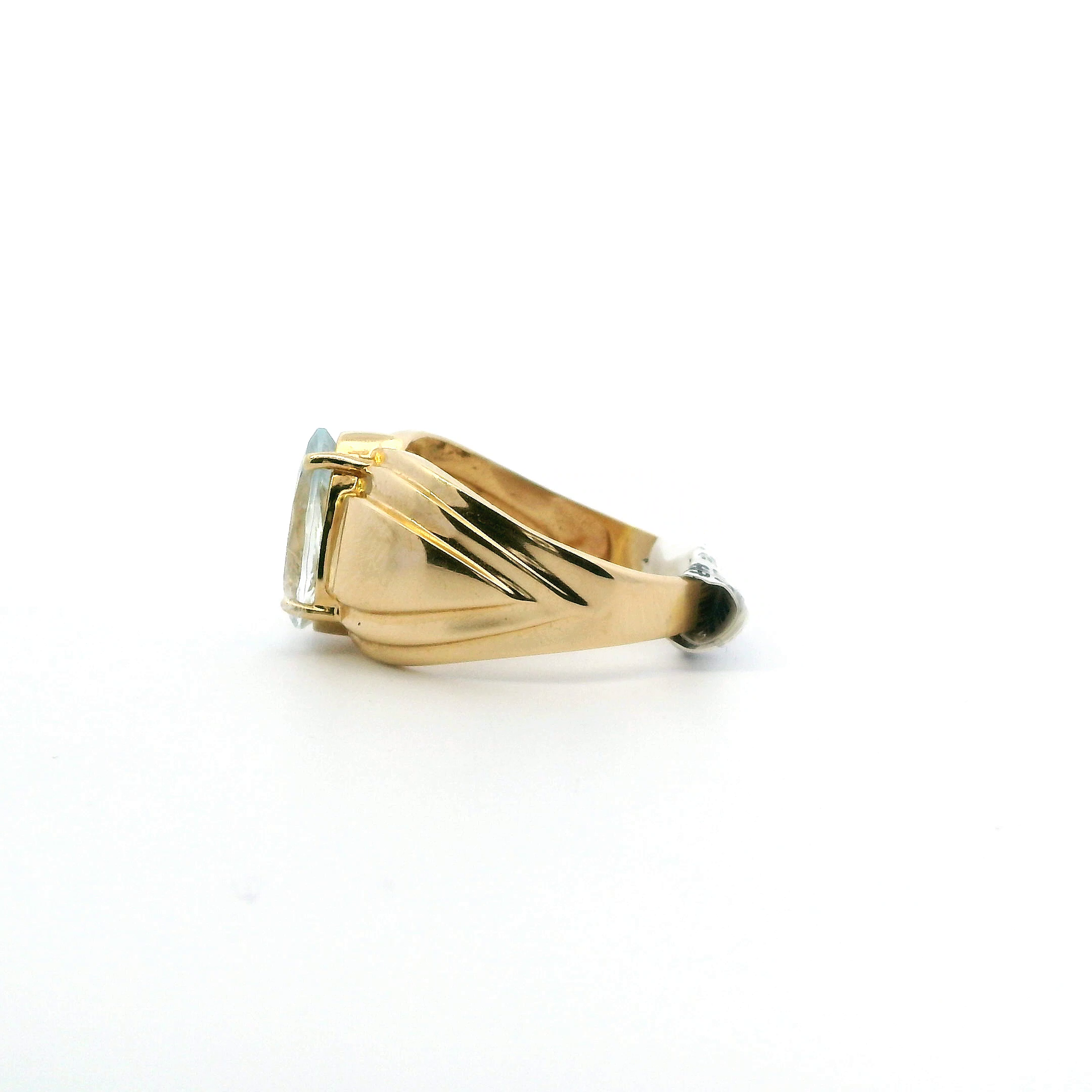 14K Yellow Gold Pear Aquamarine Womens's Ring