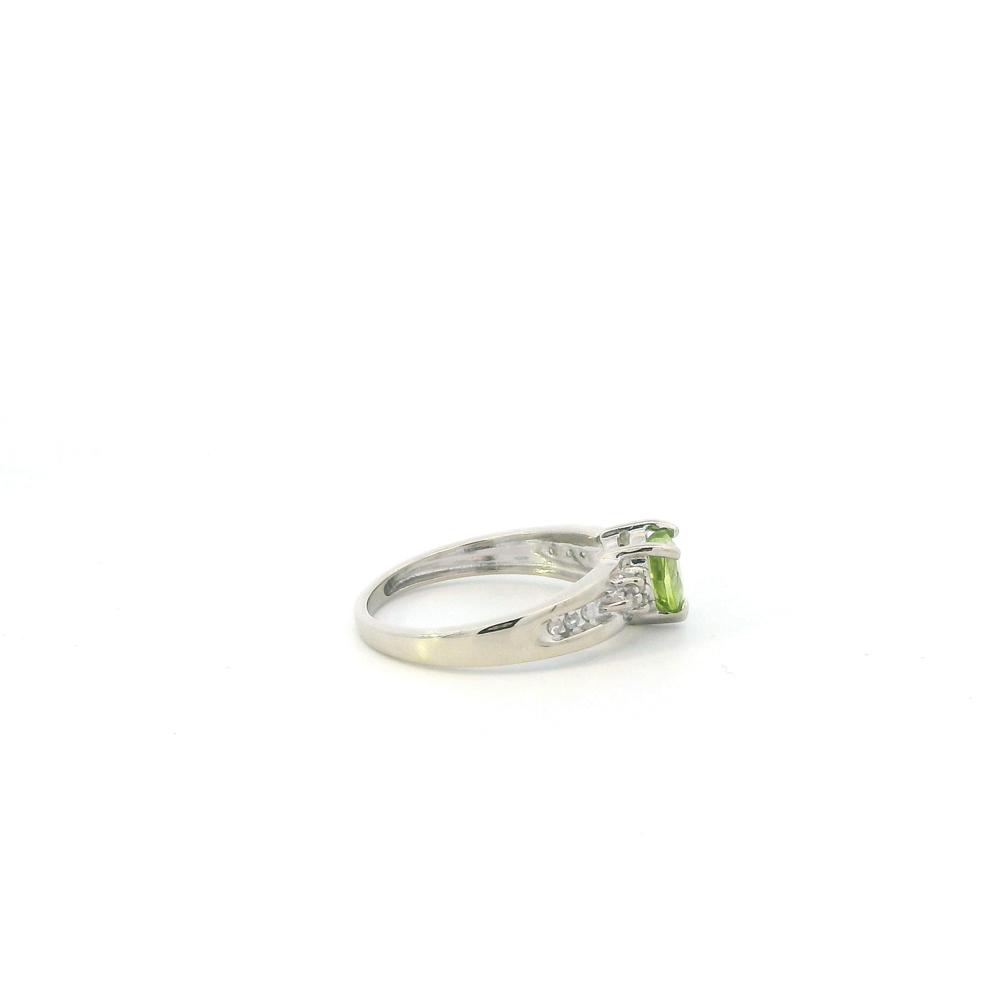10K White Gold Heart Peridot Women's Ring