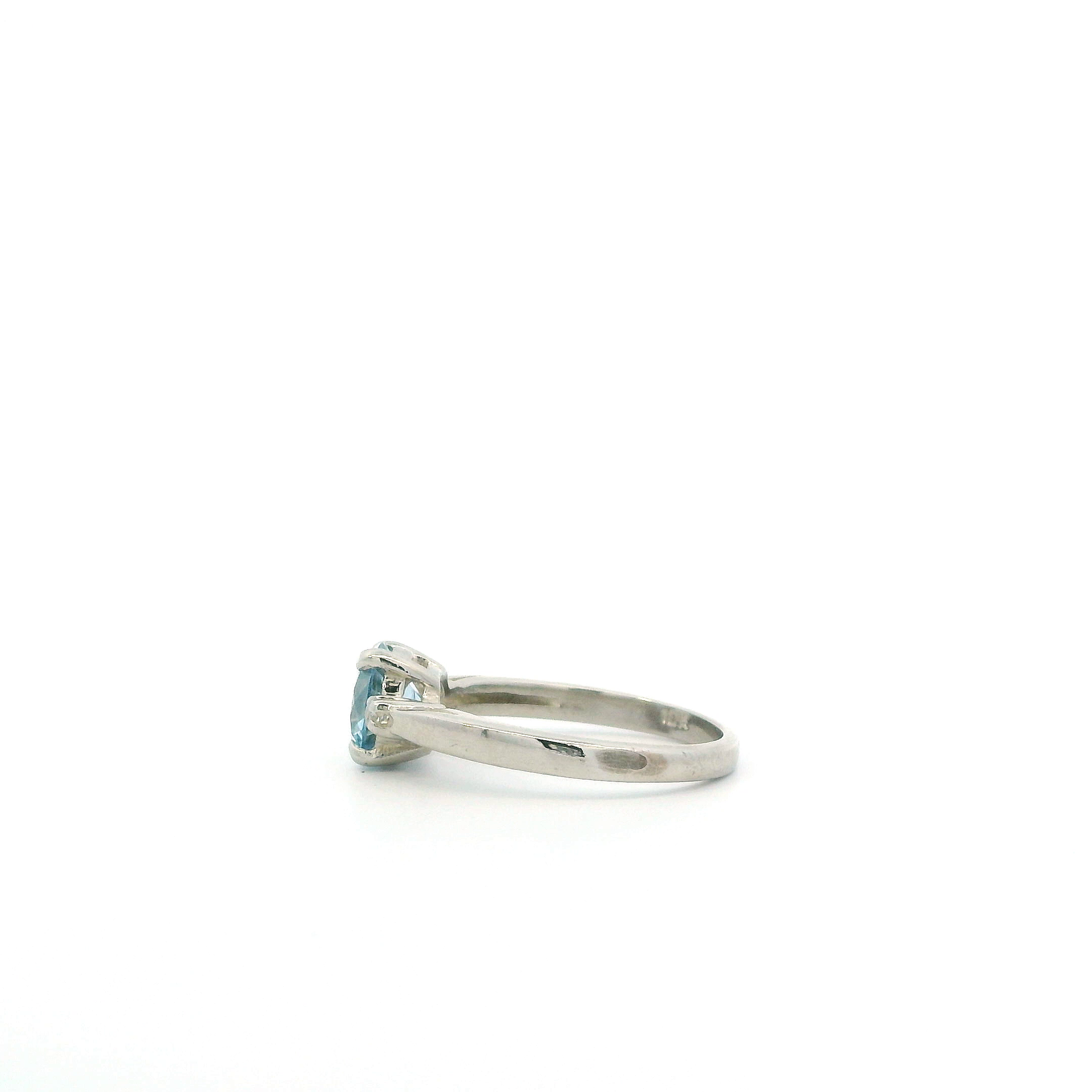 10K White Gold Aquamarine Women's Ring