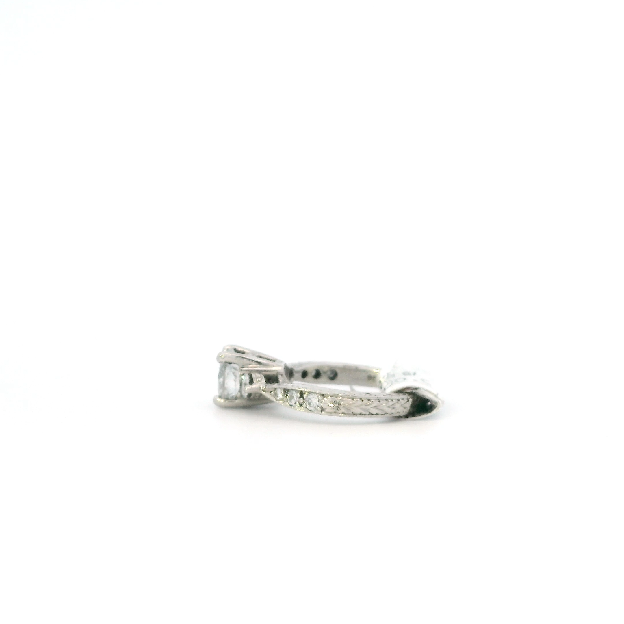 Platinum & Diamond Women's Ring -1.34ct