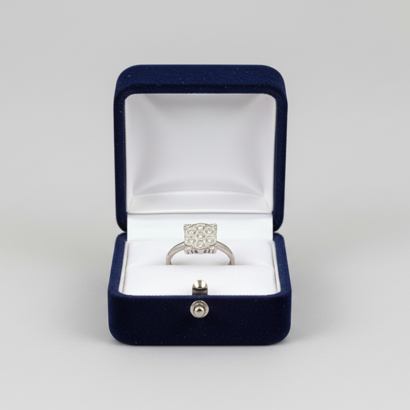 10K White Gold Diamond Women's Ring - 0.08ct